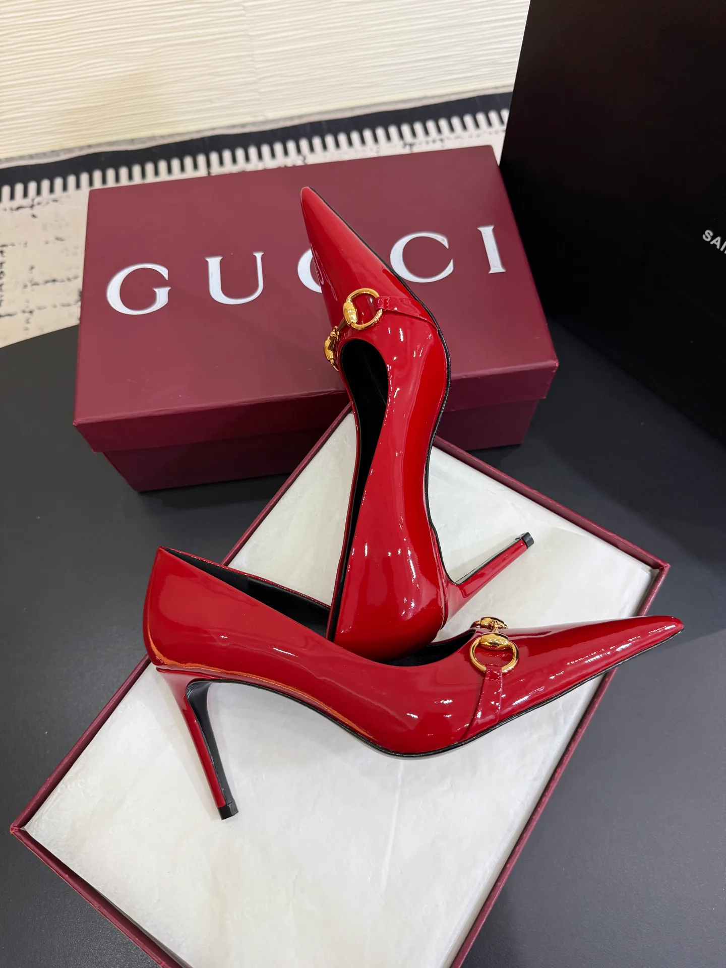 Туфли Женские Gucci 18444614