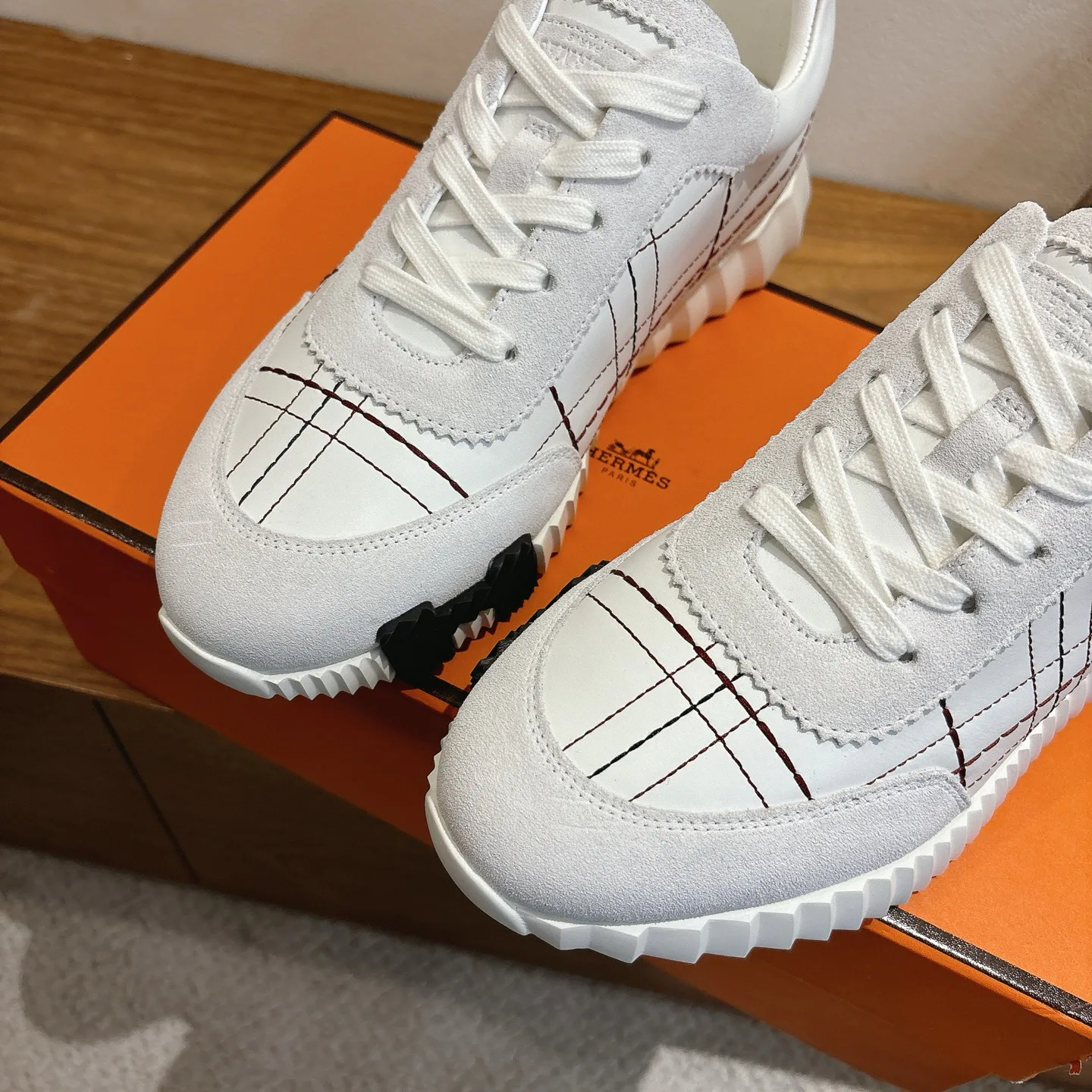 Кроссовки Женские Hermes 18729880