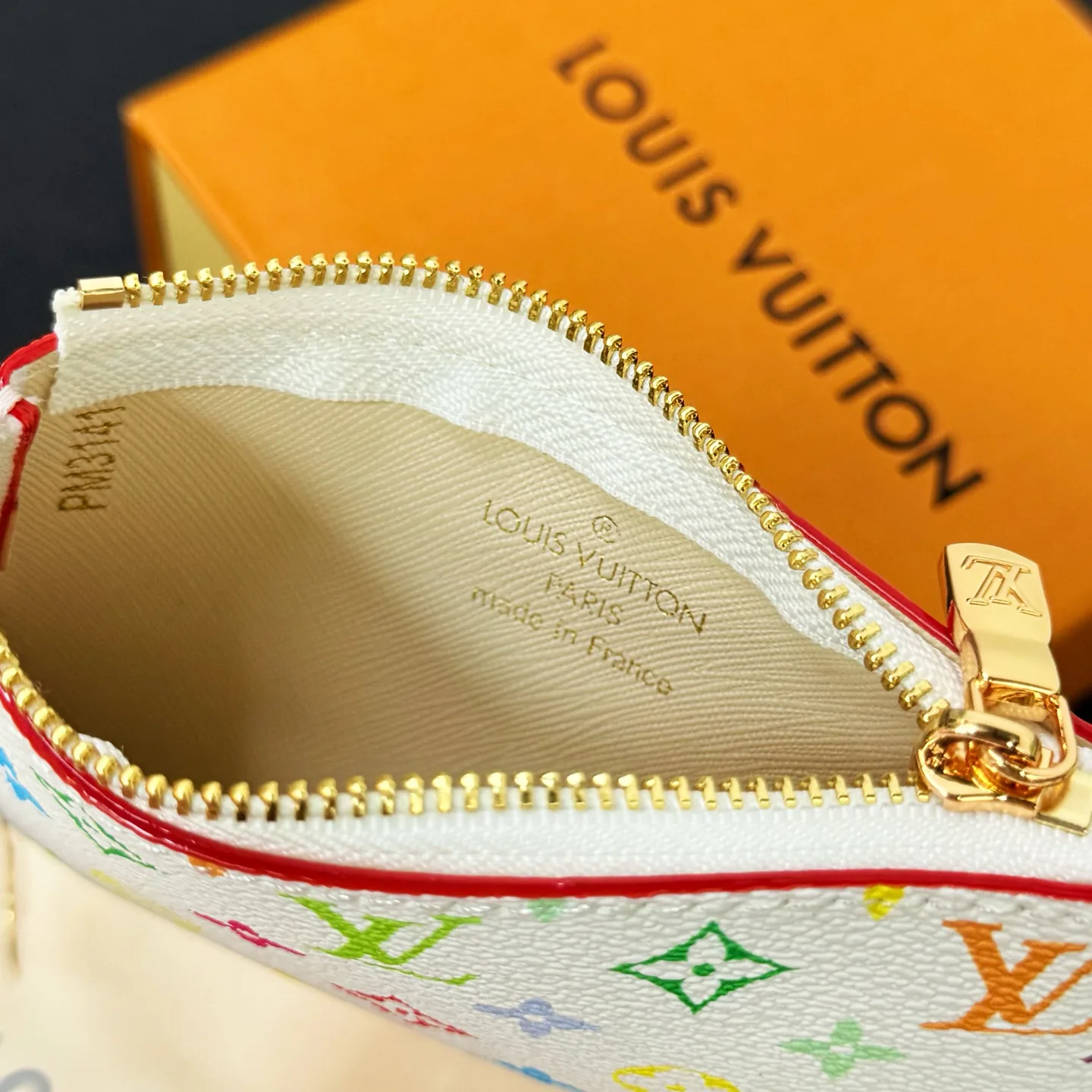 Клатчи Женские Louis Vuitton 2546477