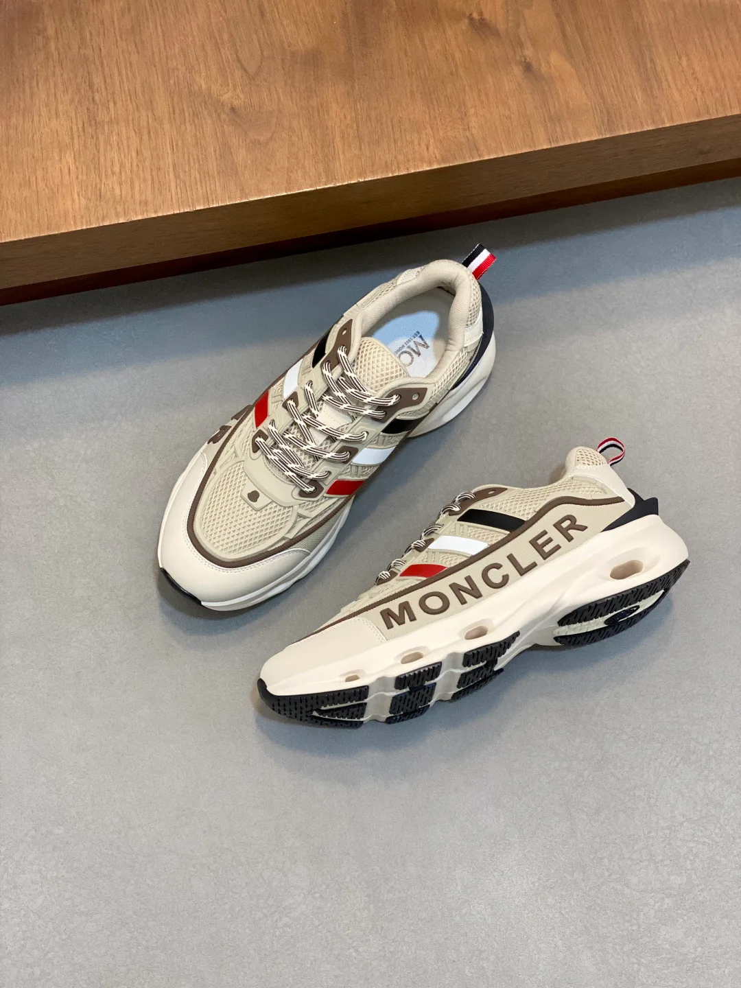Кроссовки Мужские Moncler 18079002