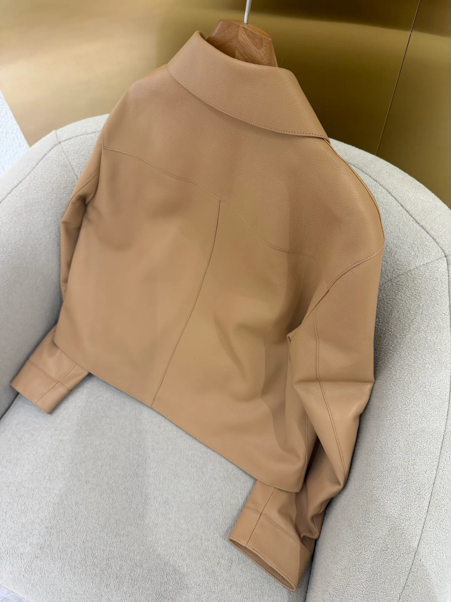 Кожаные Куртки И Дублёнки Женские Hermes 17802391