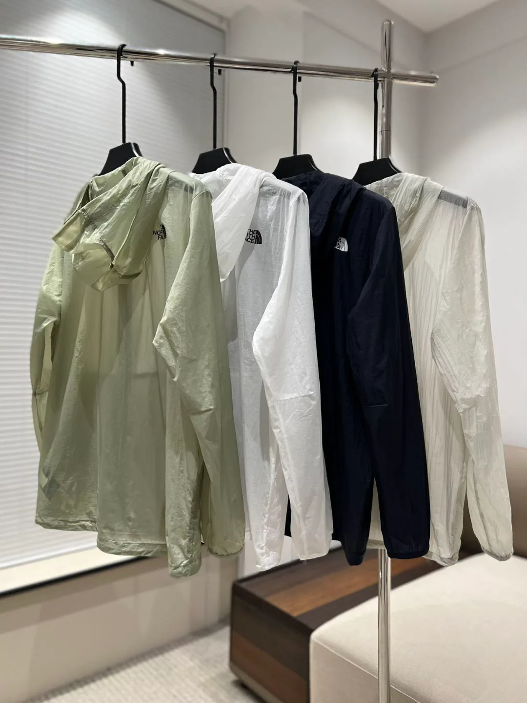Куртки И Пуховики Женские The North Face 17235476