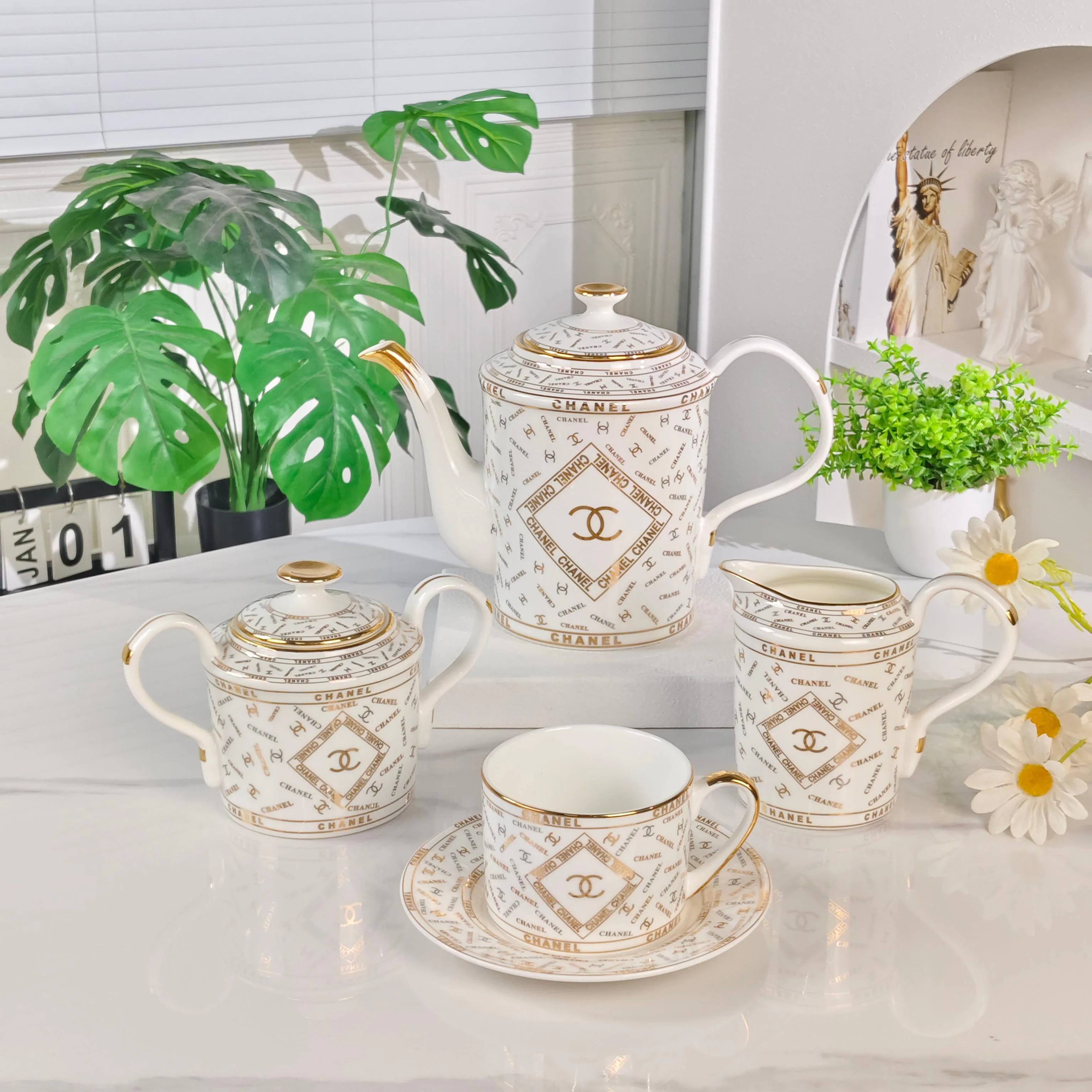 Посуда Chanel 553123