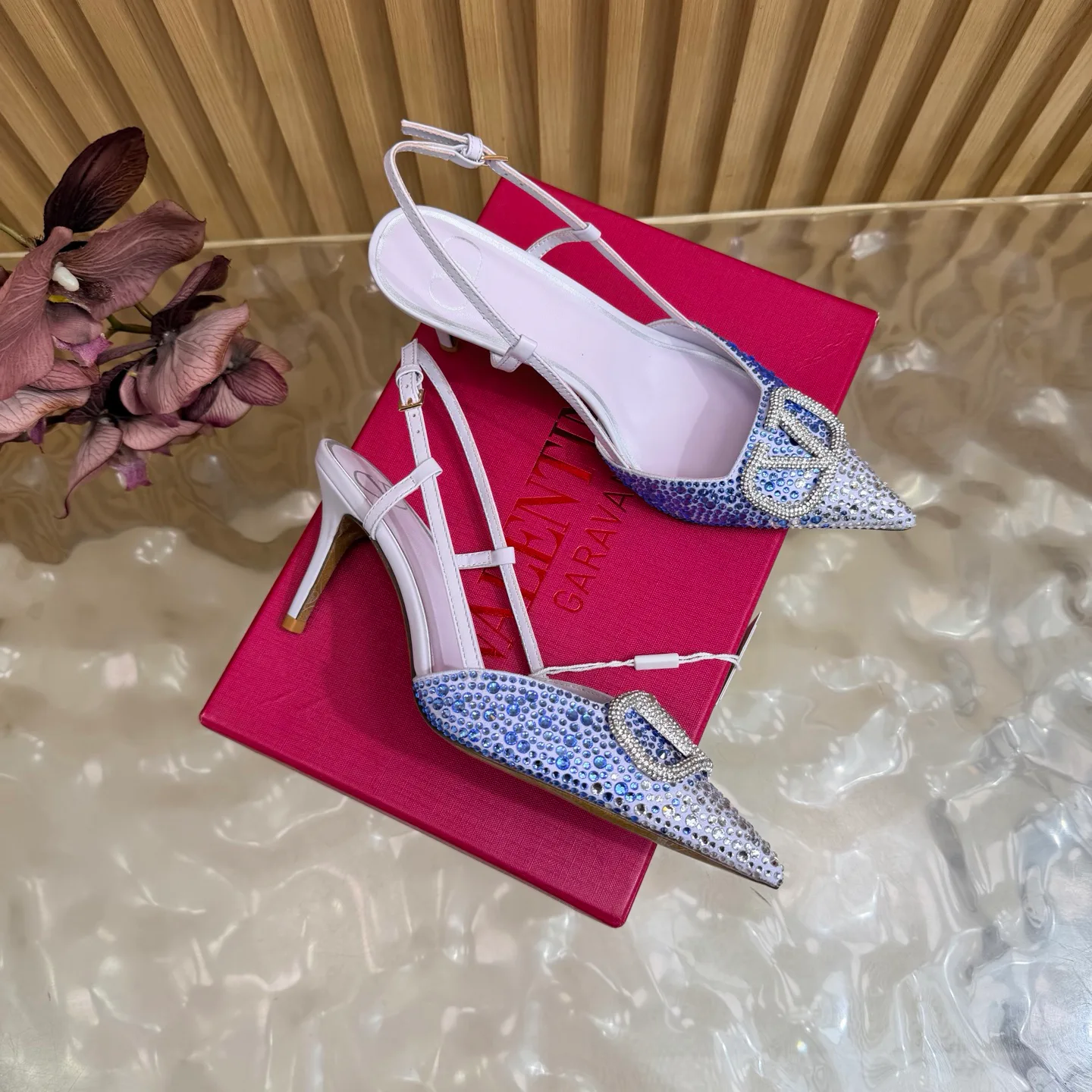 Босоножки Женские Valentino 18645829