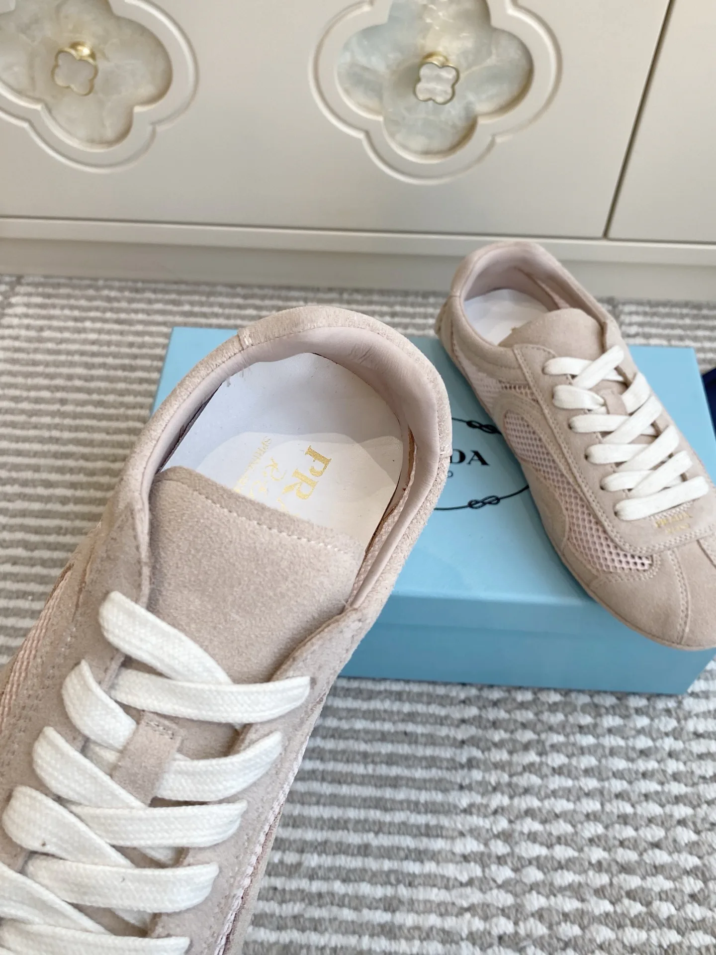 Кроссовки Женские Prada 11870116