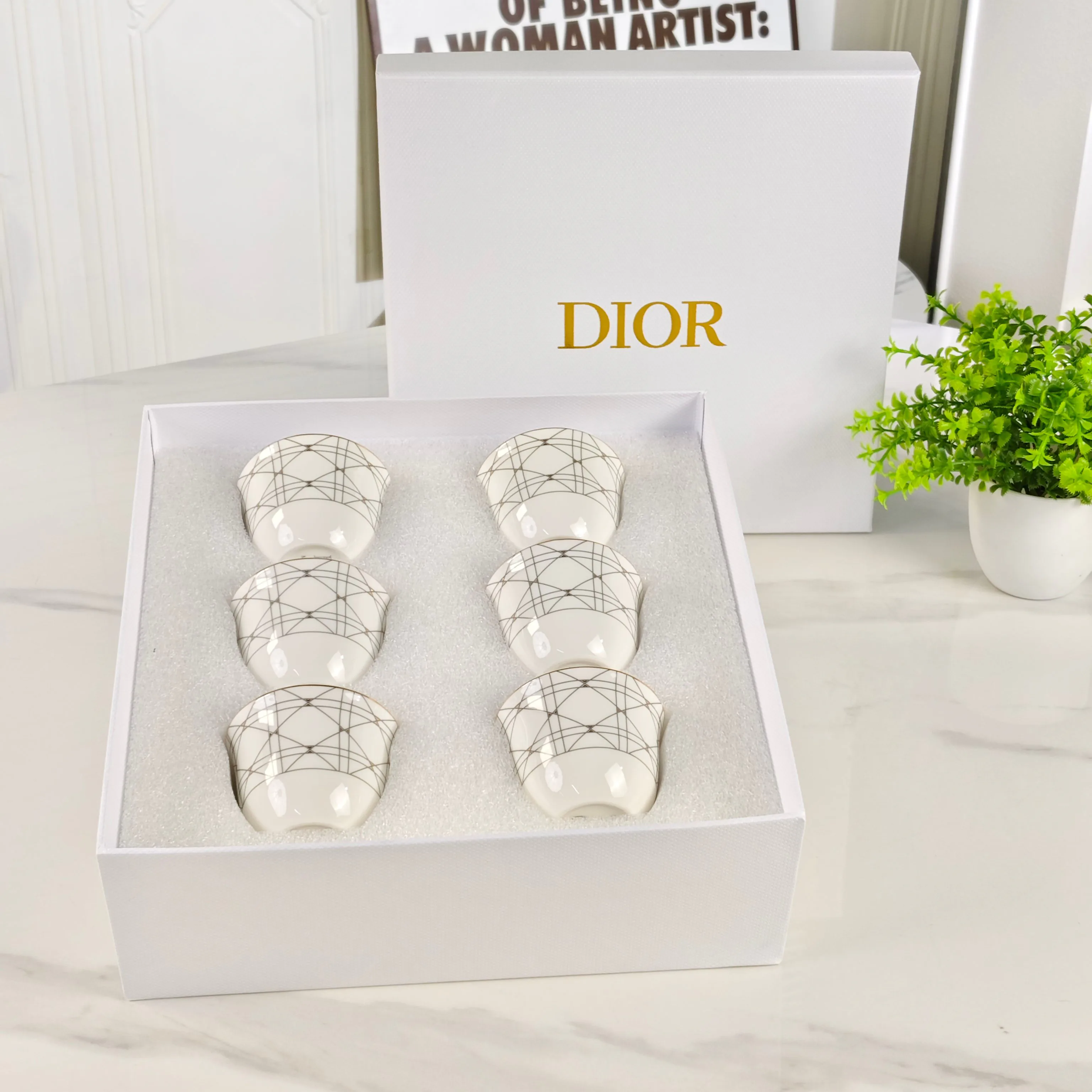 Посуда Christian Dior 4884558