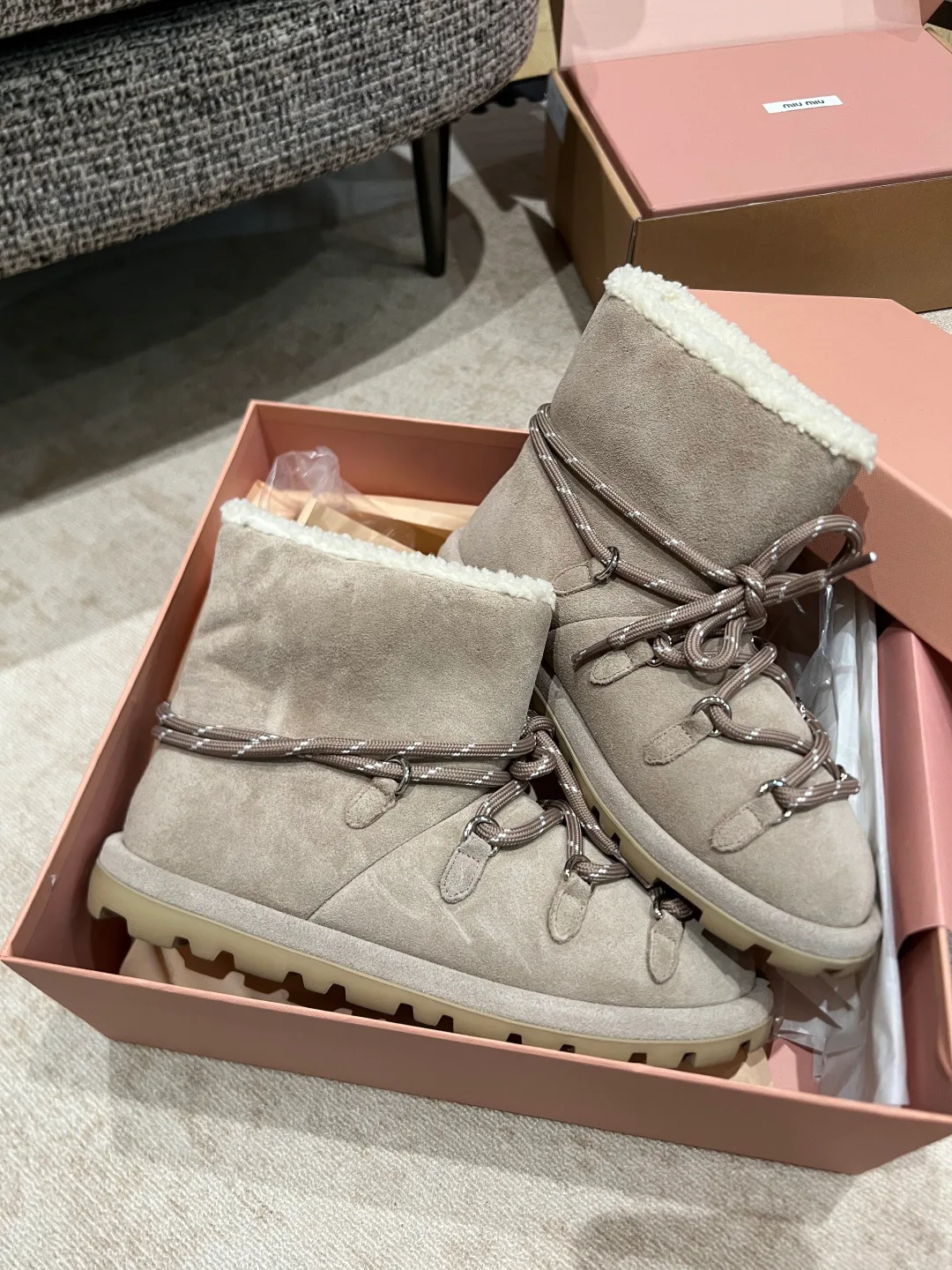 Угги Женские Miu Miu 18592417