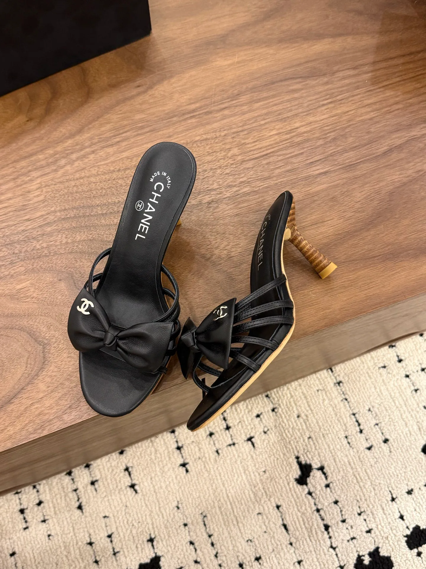 Сандалии Женские Chanel 13444898