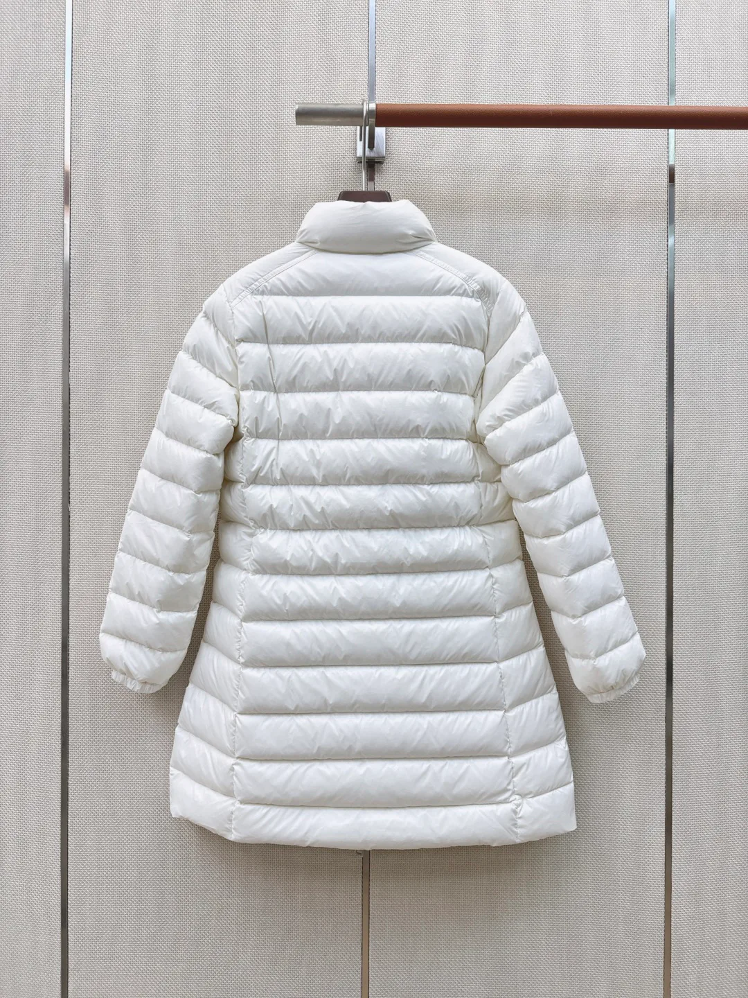 Куртки И Пуховики Женские Moncler 18450478