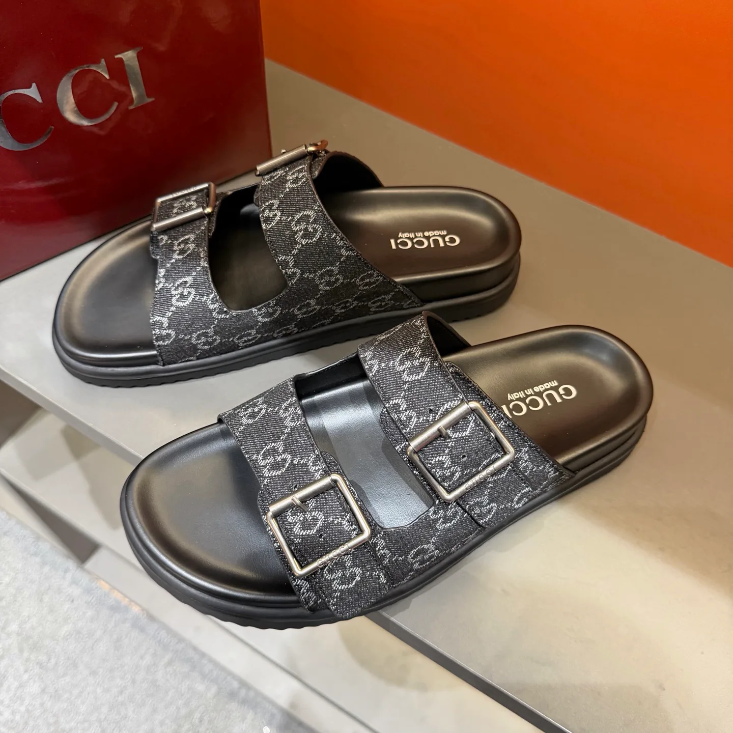 Шлепанцы Женские Gucci 9737046
