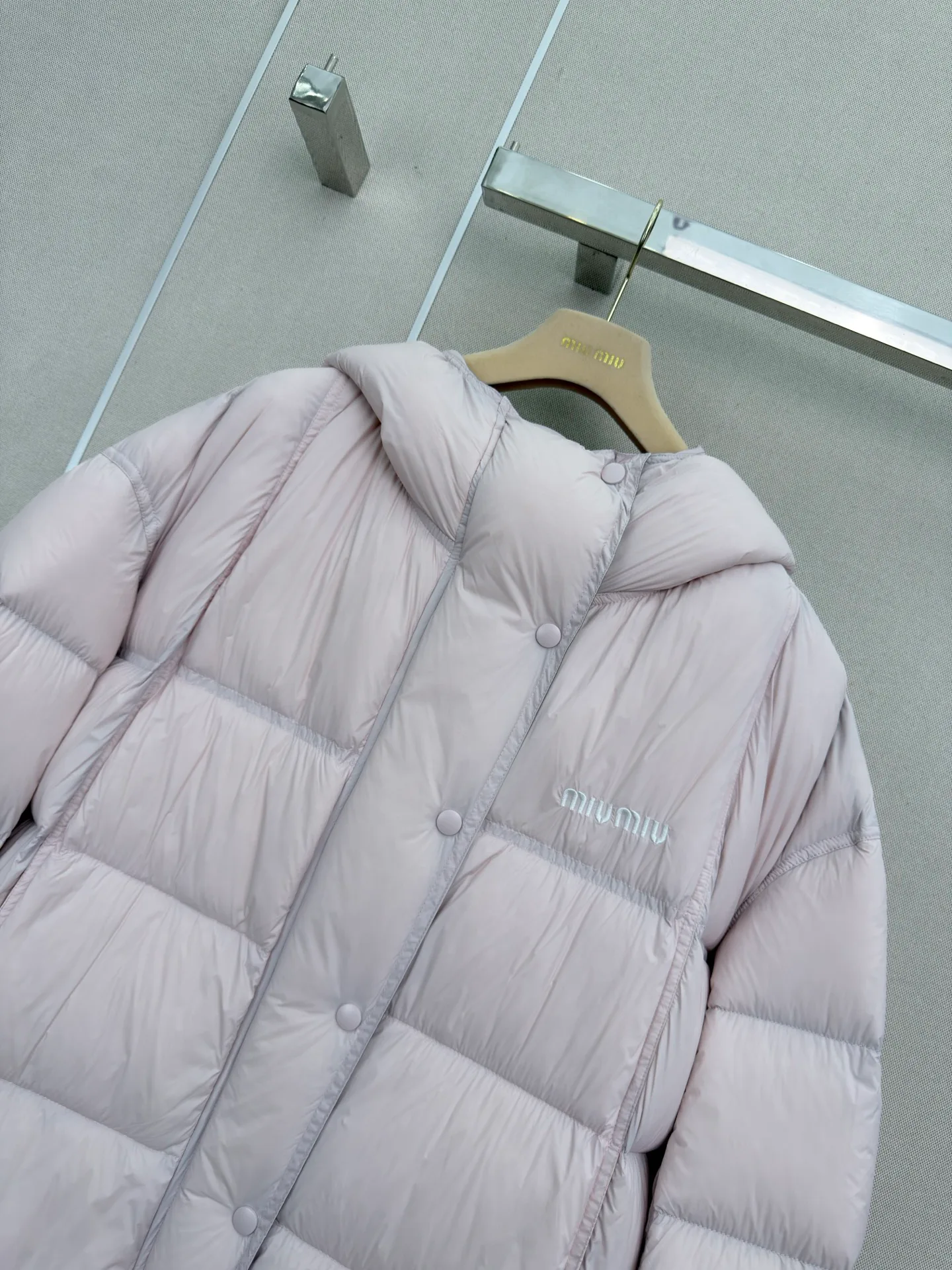 Куртки И Пуховики Женские Miu Miu 18710744