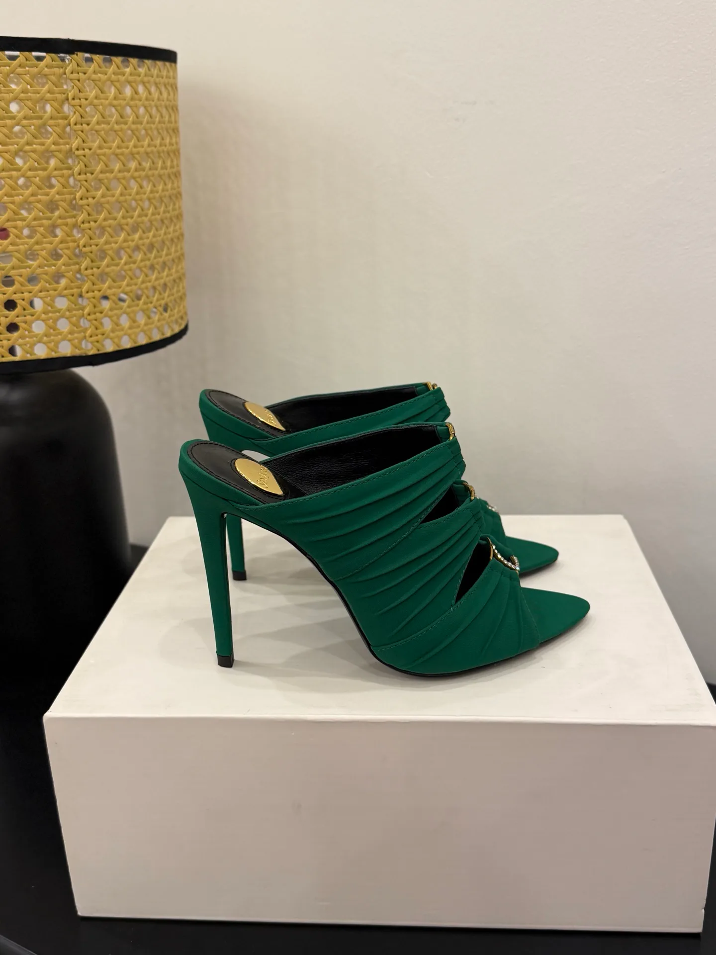 Босоножки Женские Saint Laurent 11739356