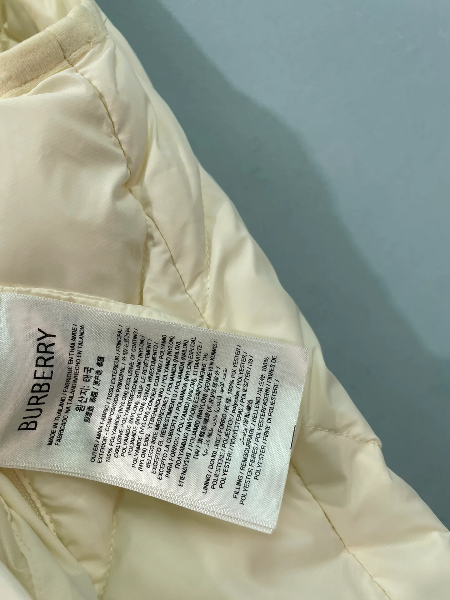 Жилеты Женские Burberry 18612407