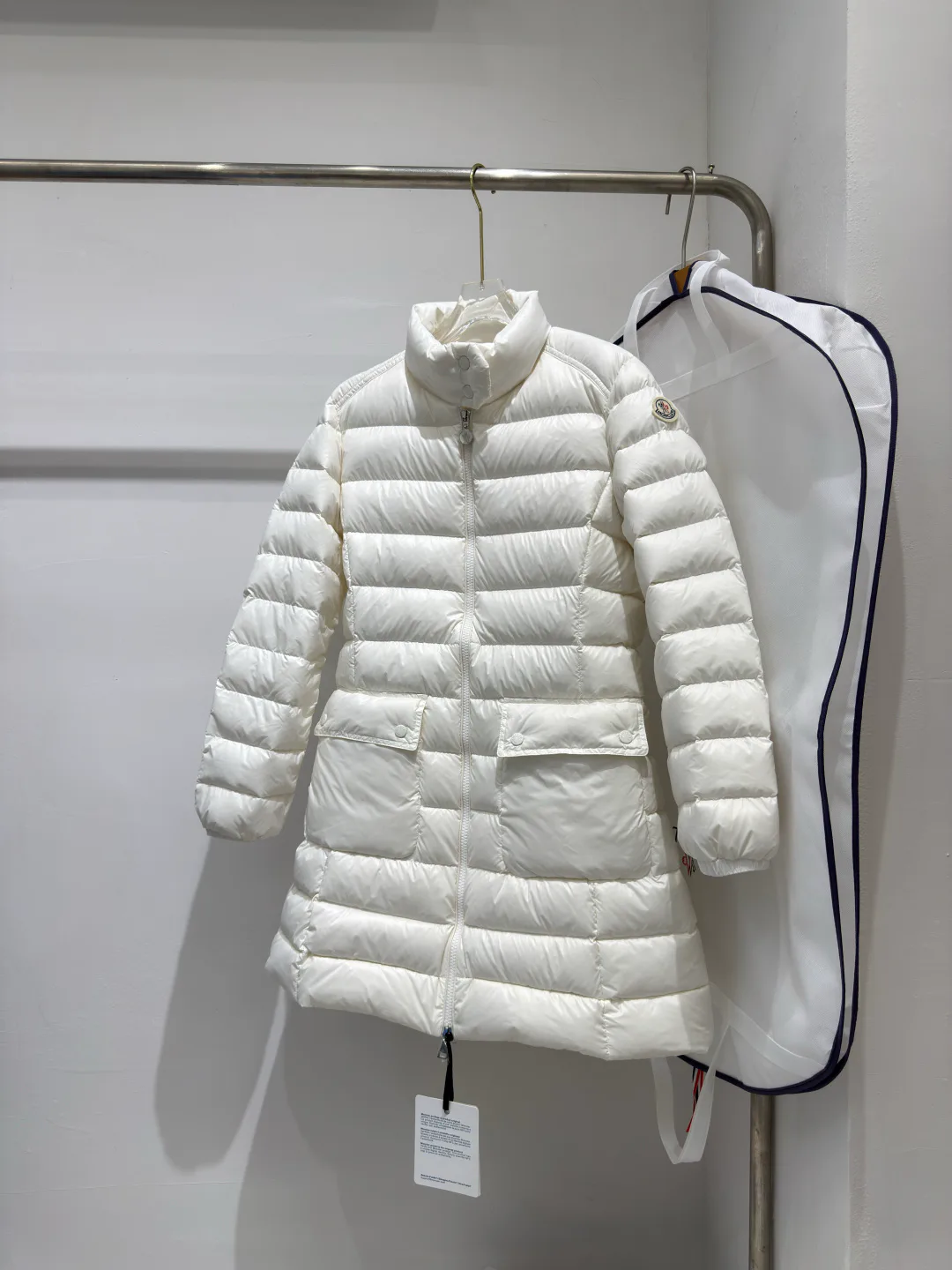 Куртки И Пуховики Женские Moncler 18690107