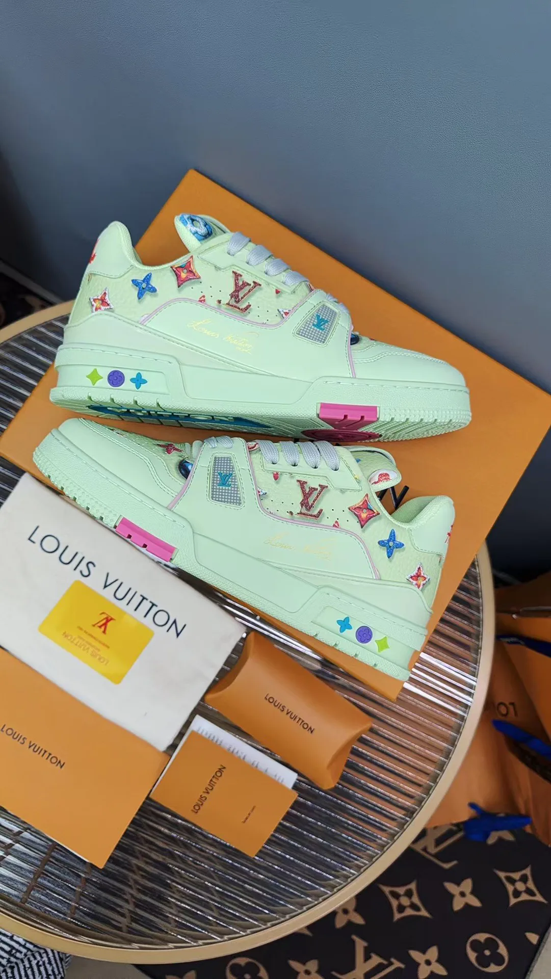 Кроссовки Женские Louis Vuitton 8979825