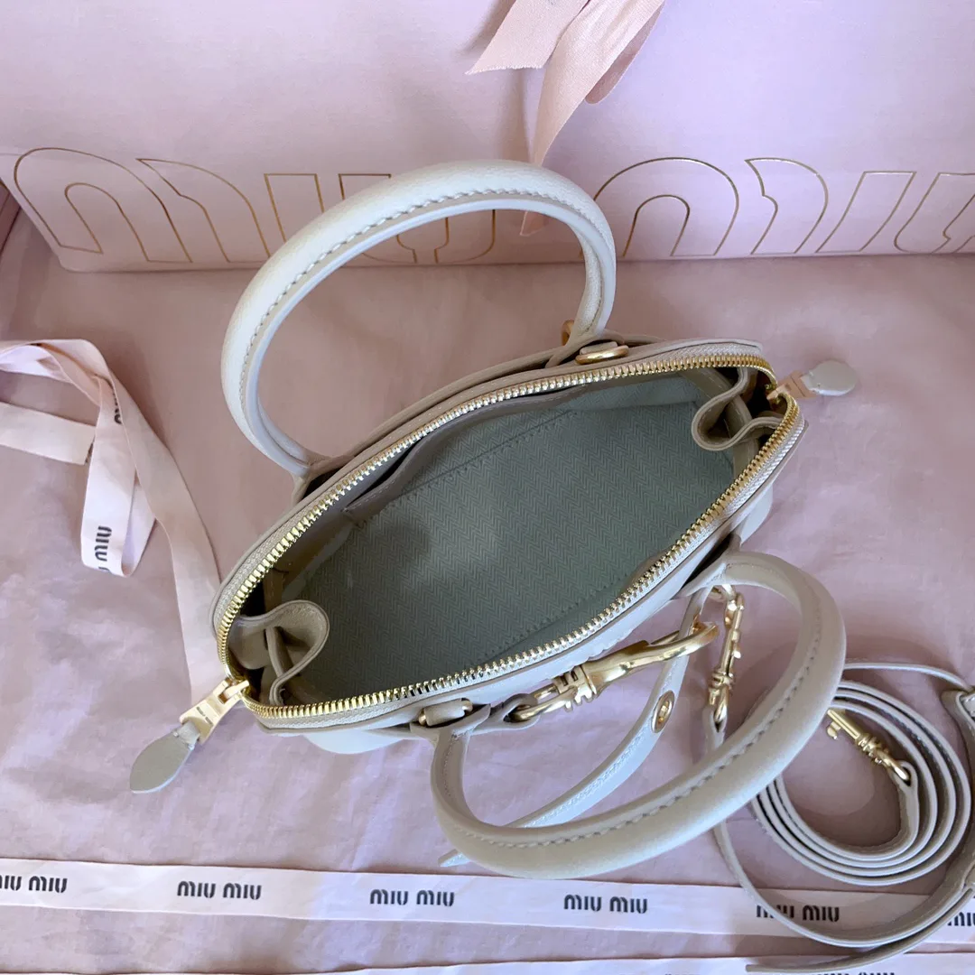 Классические Сумки Женские Miu Miu 11872256