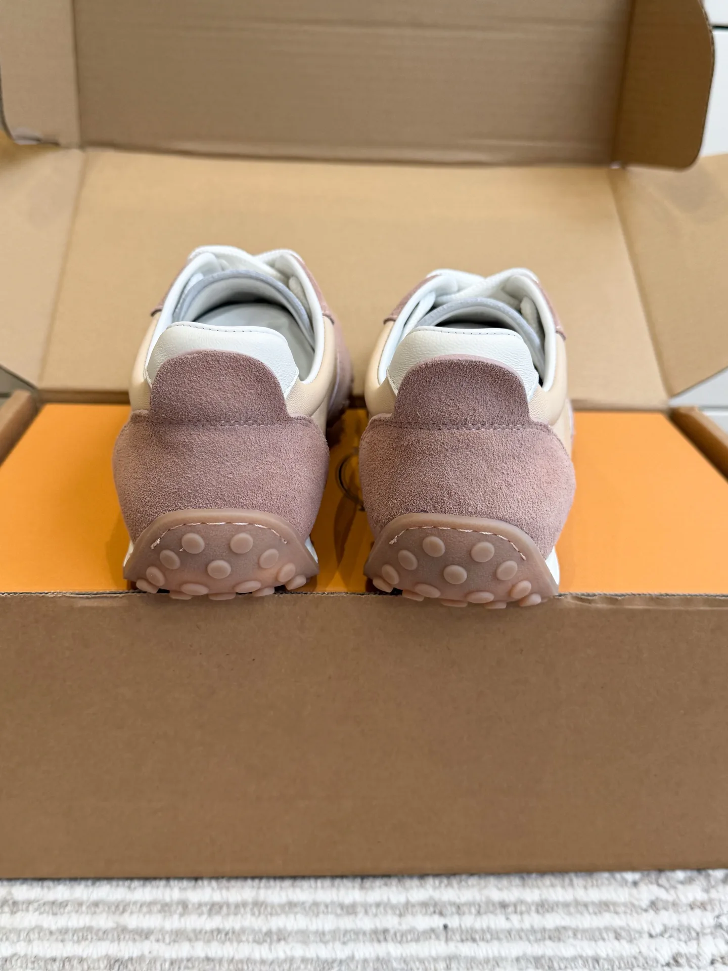 Кроссовки Женские Tod's 18360490