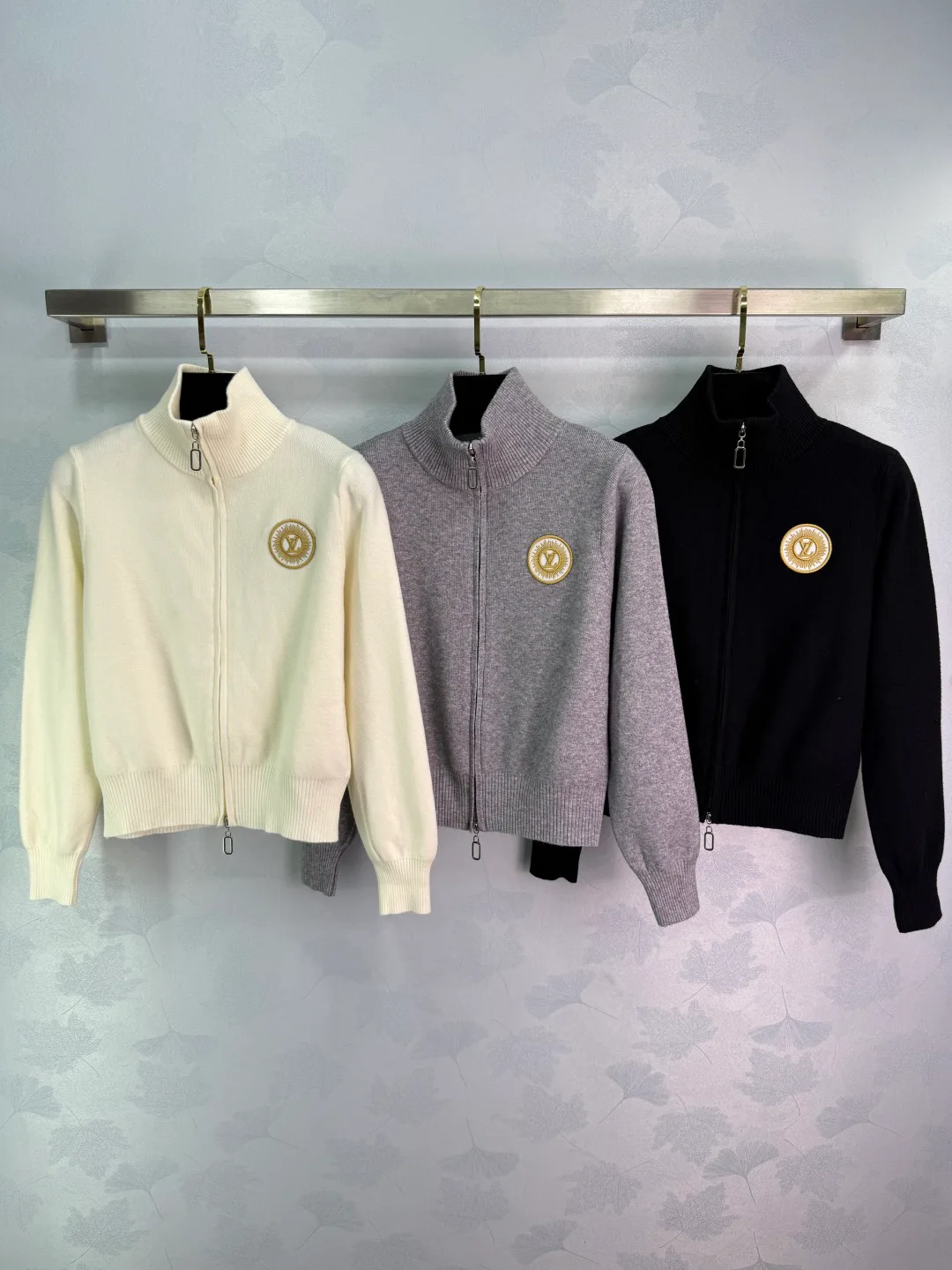 Куртки И Пуховики Женские Louis Vuitton 144617