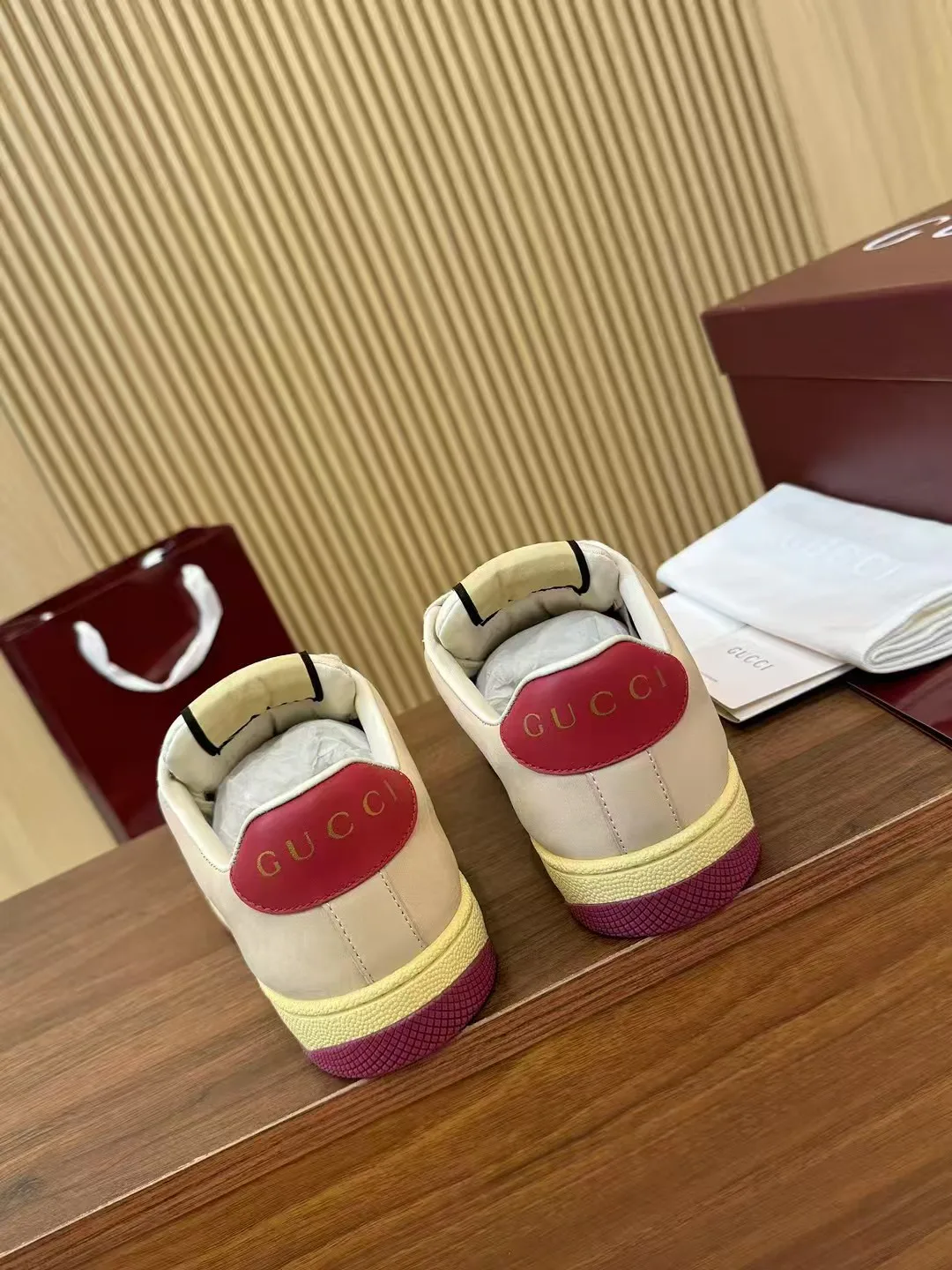 Кроссовки Женские Gucci 10236731