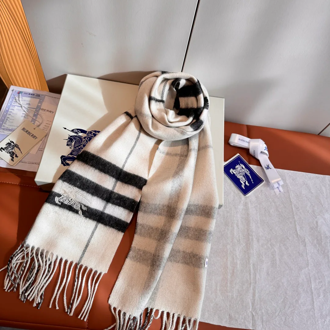 Шарфы Burberry 4549933