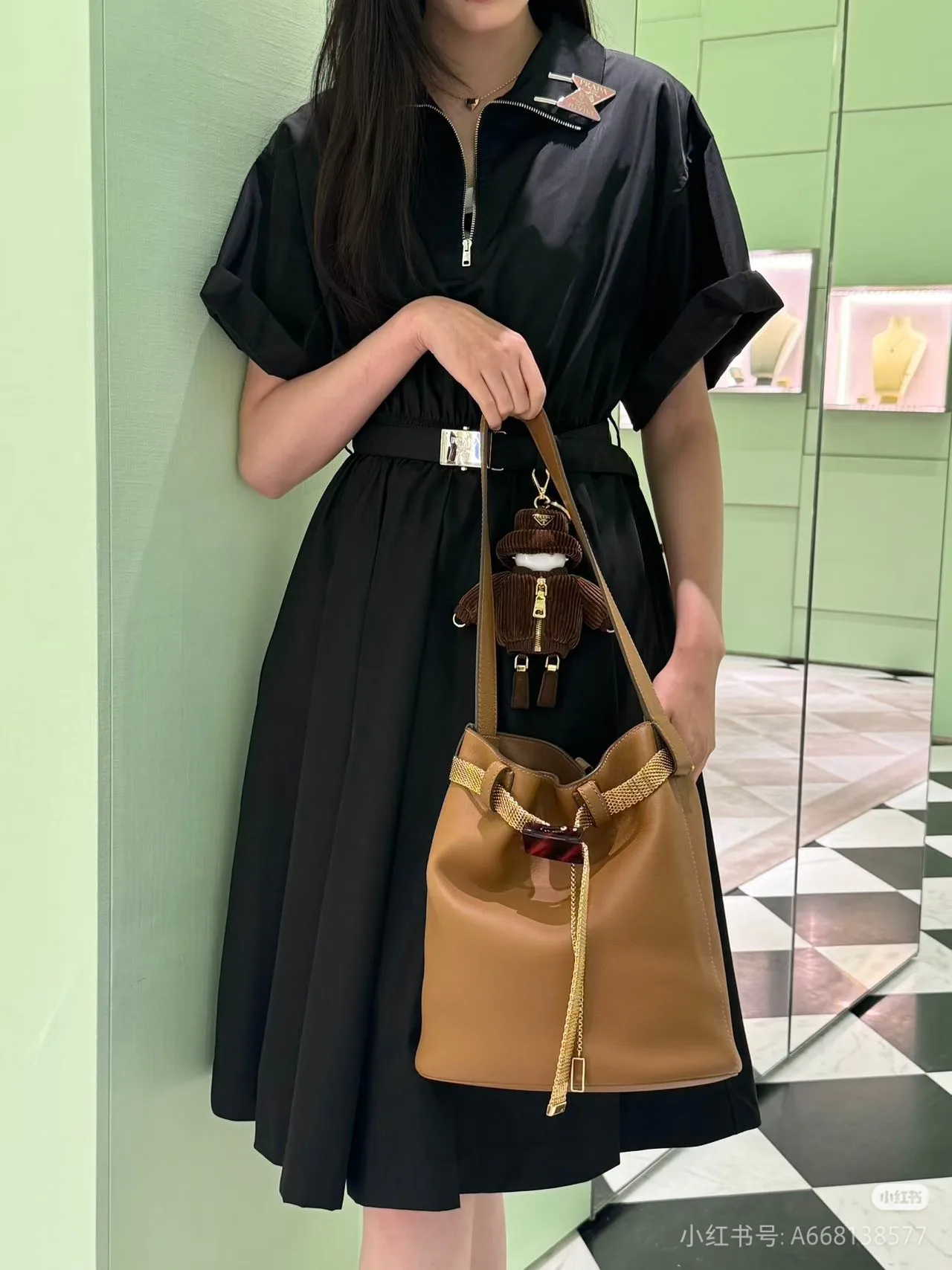 Платья Женские Prada 12592540