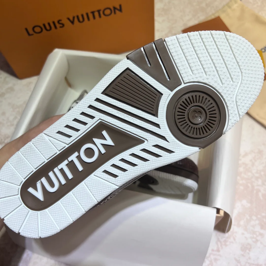 Кроссовки Женские Louis Vuitton 1961264