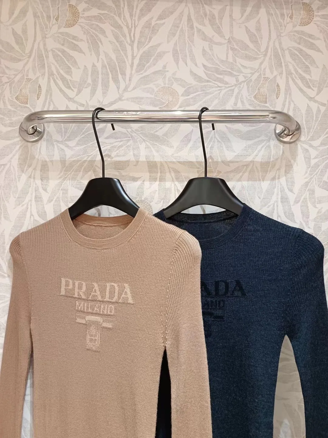 Лонгсливы Женские Prada 30198