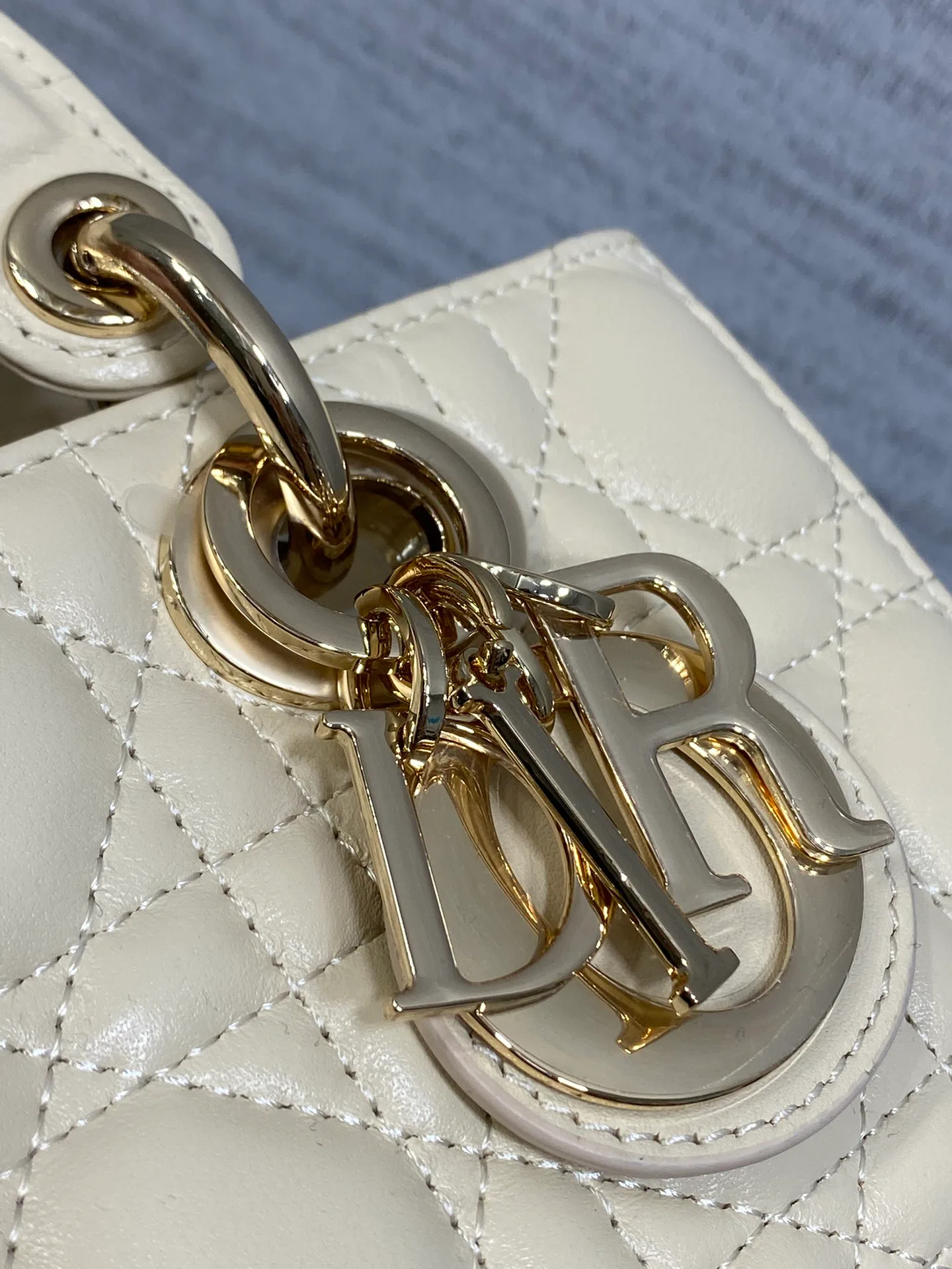 Классические Сумки Женские Christian Dior 12242730