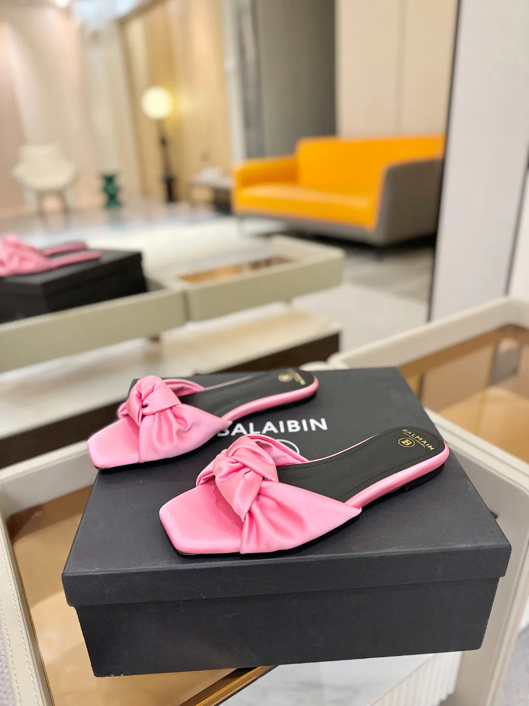 Шлепанцы Женские Balmain 841000