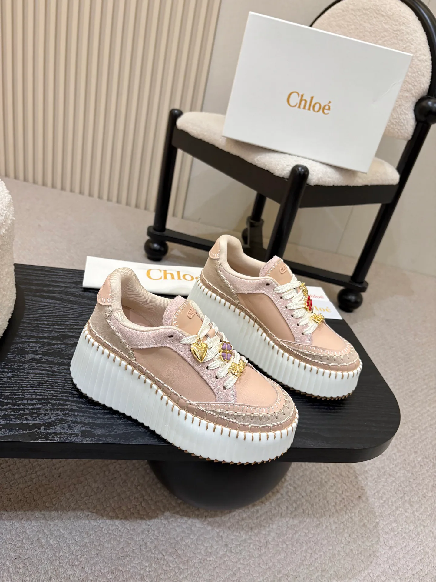 Кроссовки Женские Chloe 19367983