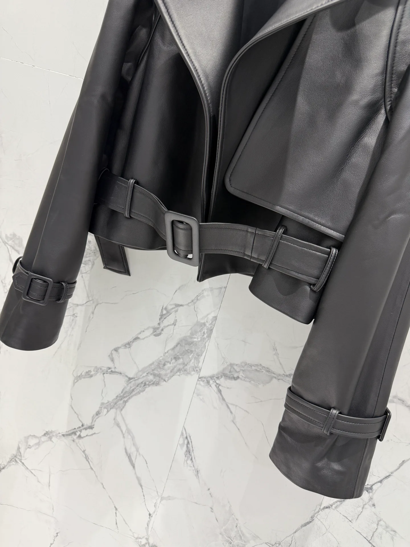 Кожаные Куртки И Дублёнки Женские Saint Laurent 11598162