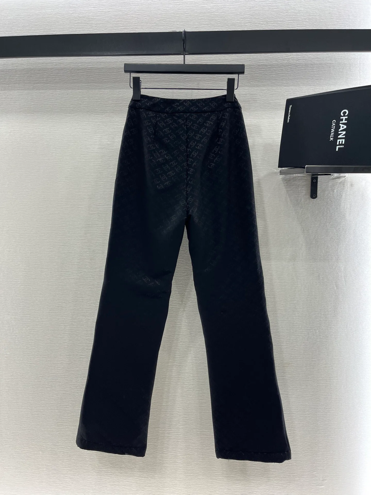 Куртки И Пуховики Женские Chanel 300340