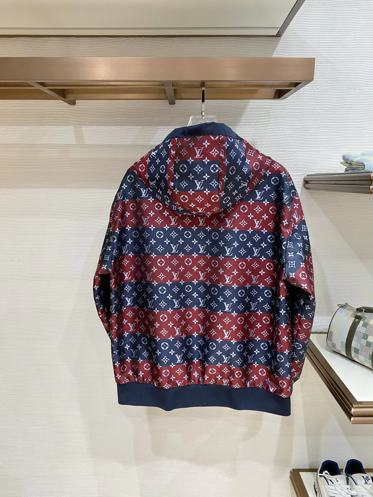 Куртки И Пуховики Мужские Louis Vuitton 2385908