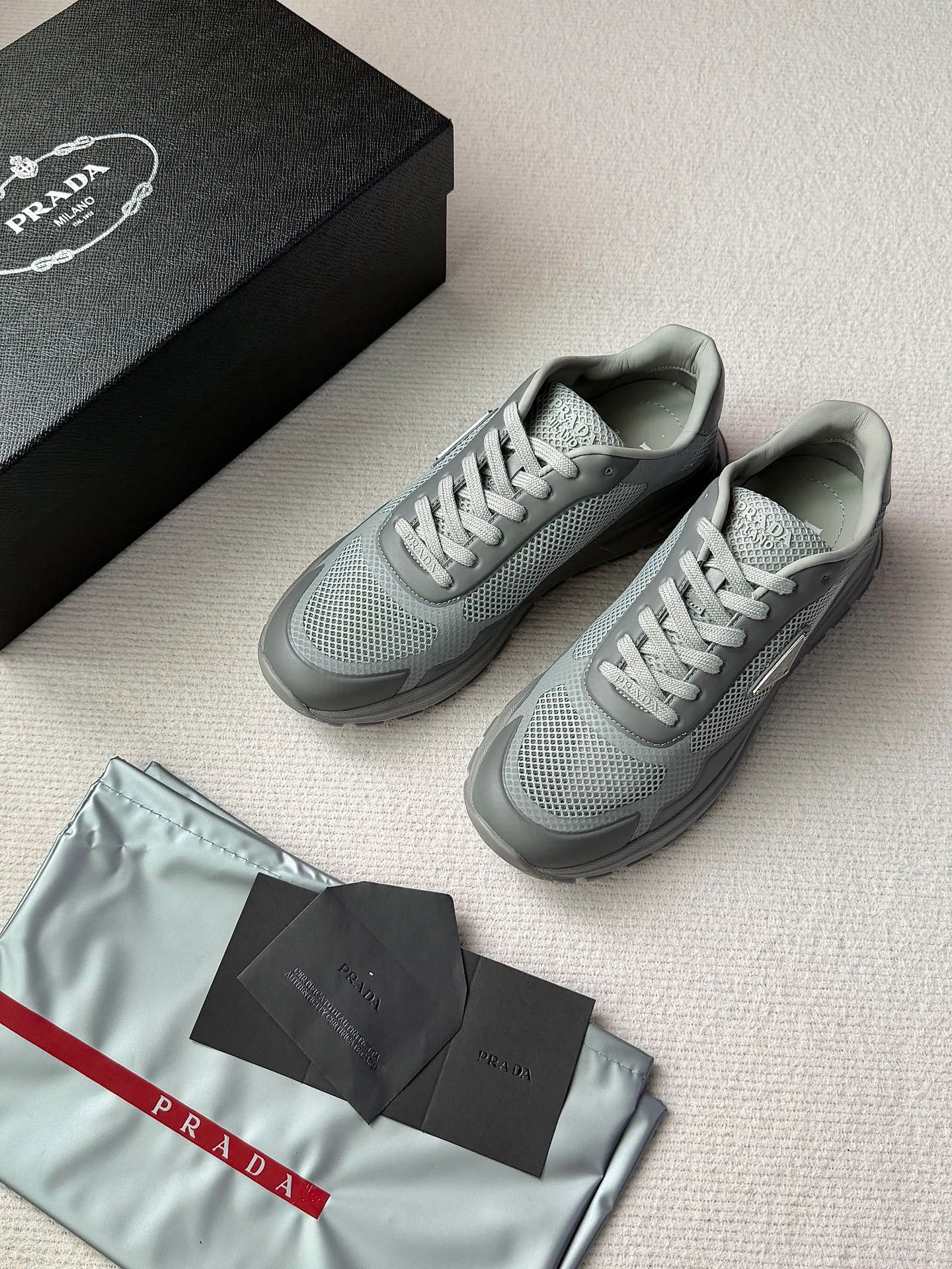 Кроссовки Мужские Prada 13440960