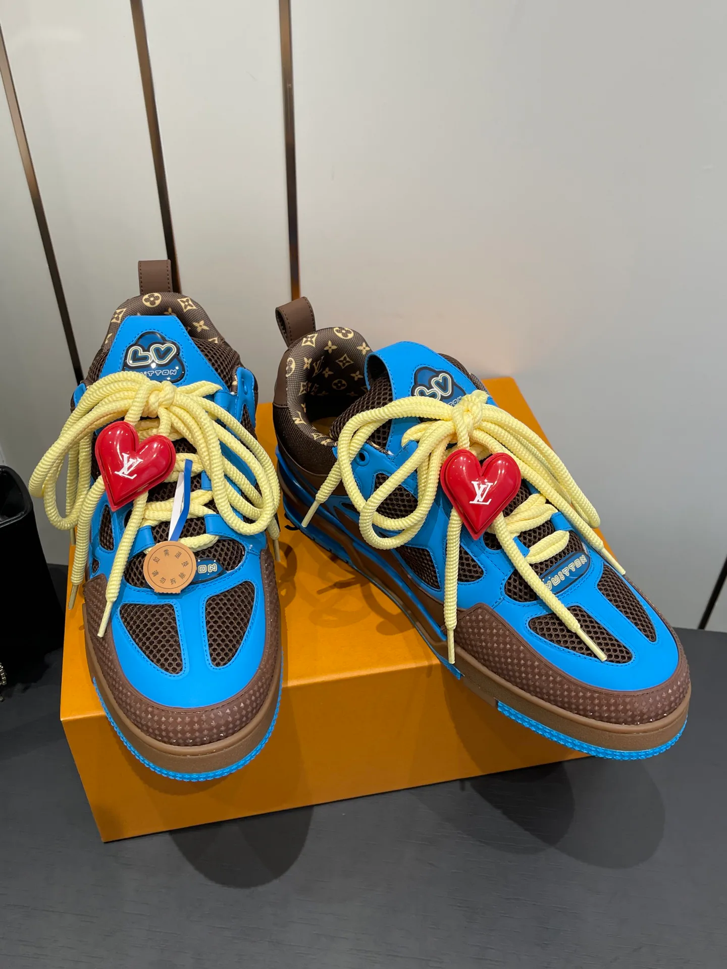 Кроссовки Женские Louis Vuitton 943335
