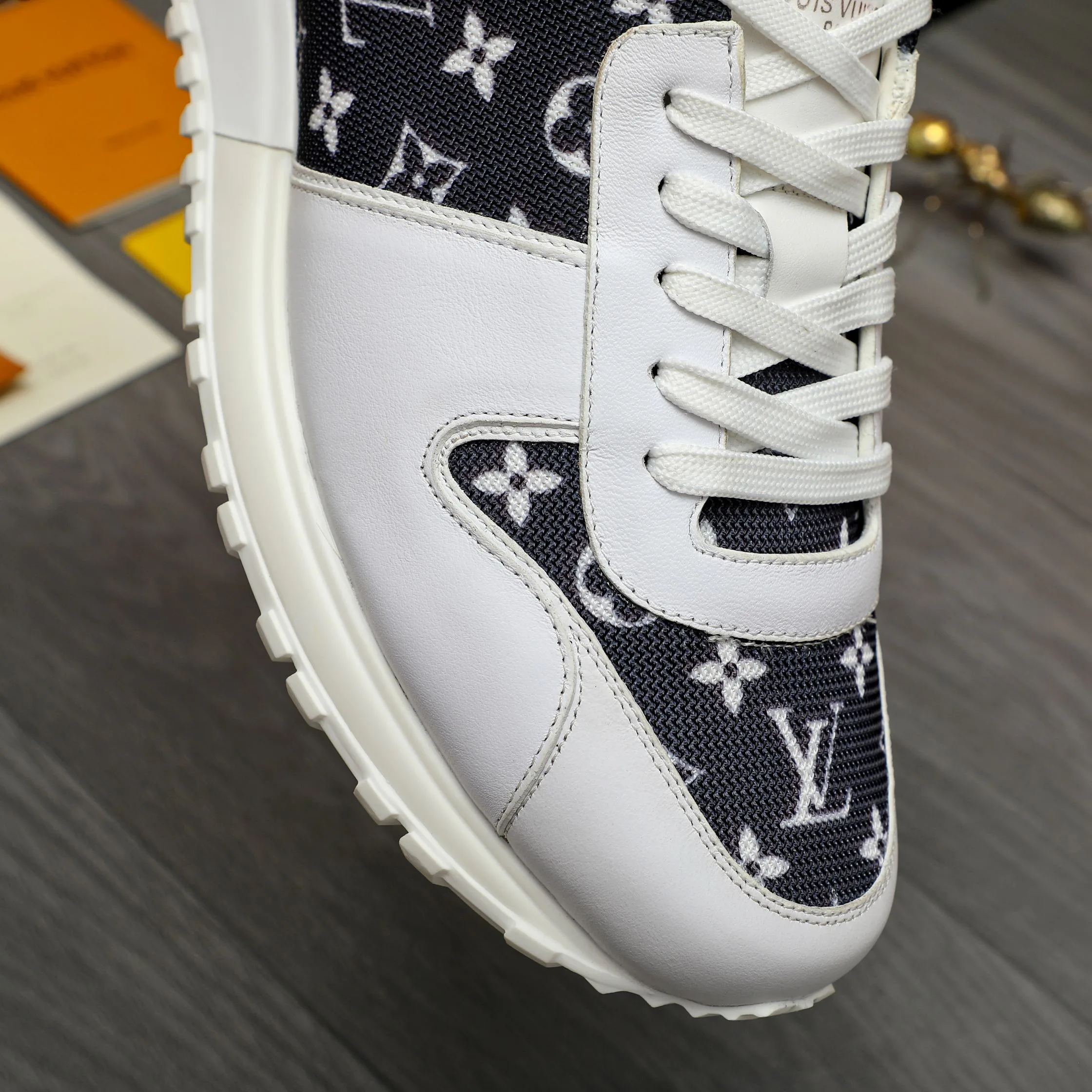 Кроссовки Мужские Louis Vuitton 288048