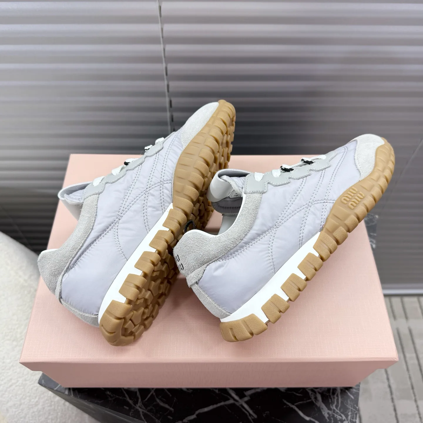 Кроссовки Женские Miu Miu 3742542