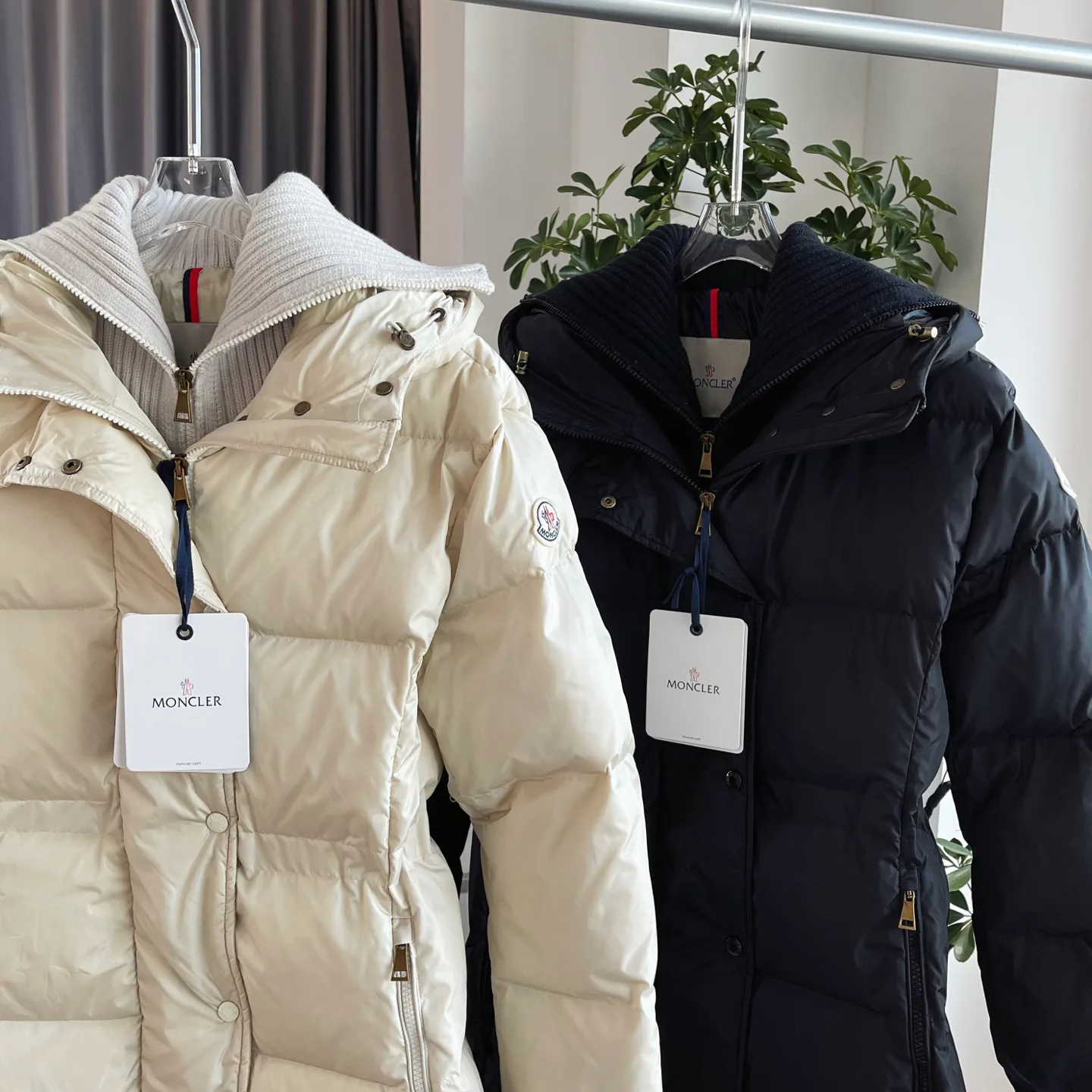 Пуховики Женские Moncler 736113