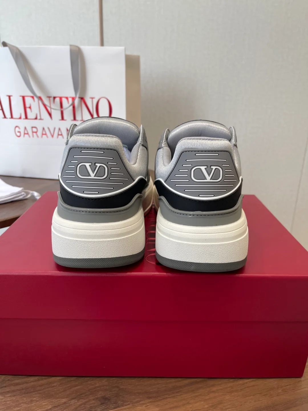 Кроссовки Женские Valentino 4545191