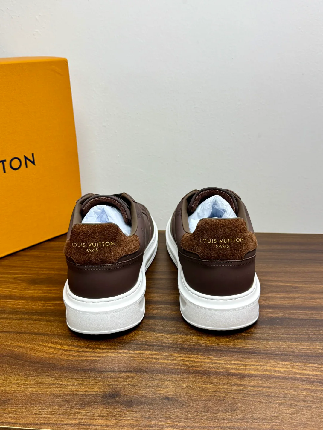 Кроссовки Женские Louis Vuitton 18961450