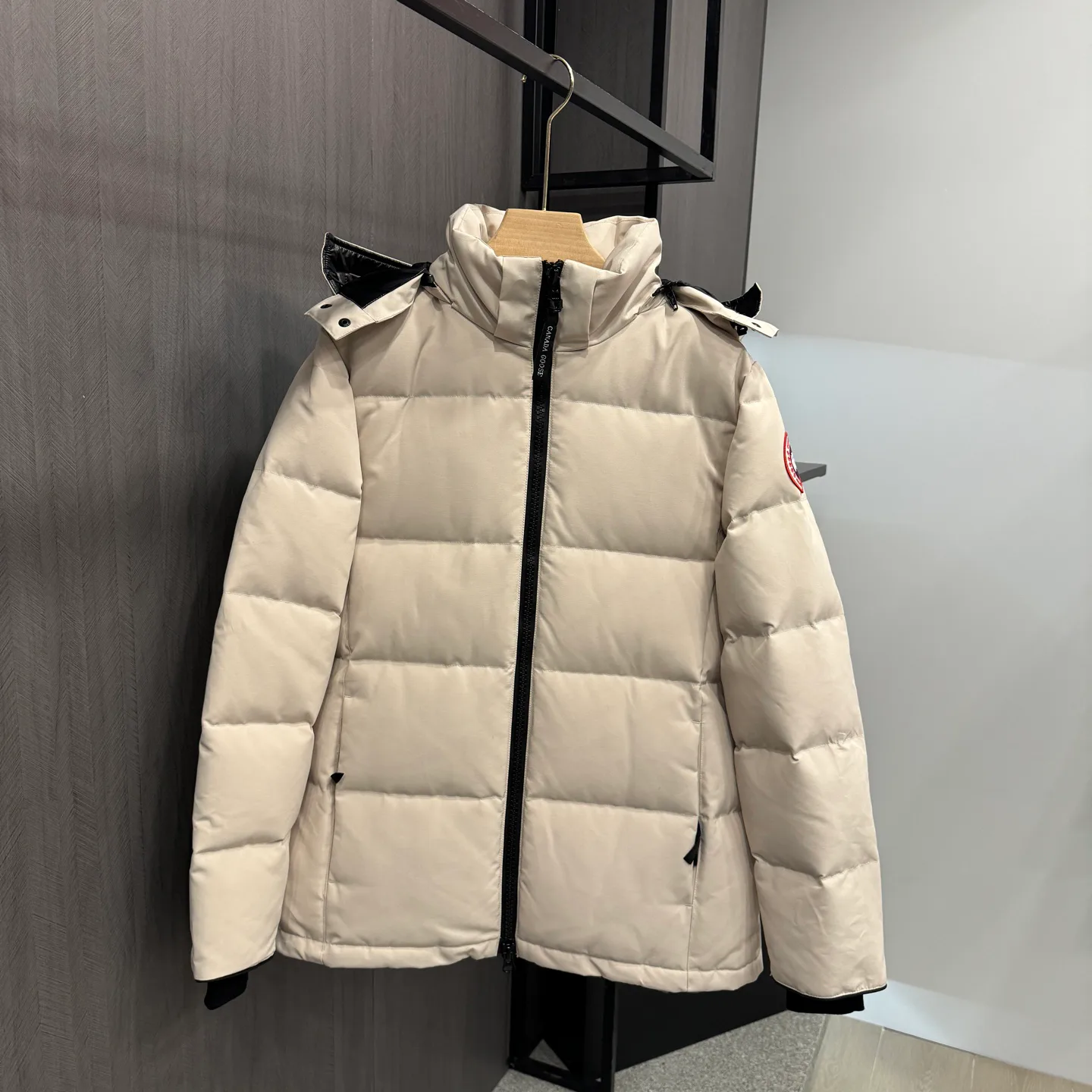 Куртки И Пуховики Женские Canada Goose 19763447