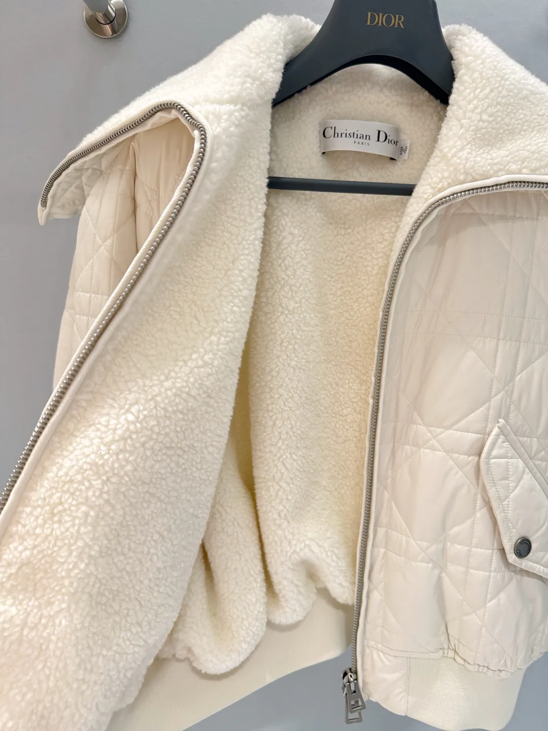 Куртки И Пуховики Женские Christian Dior 96294
