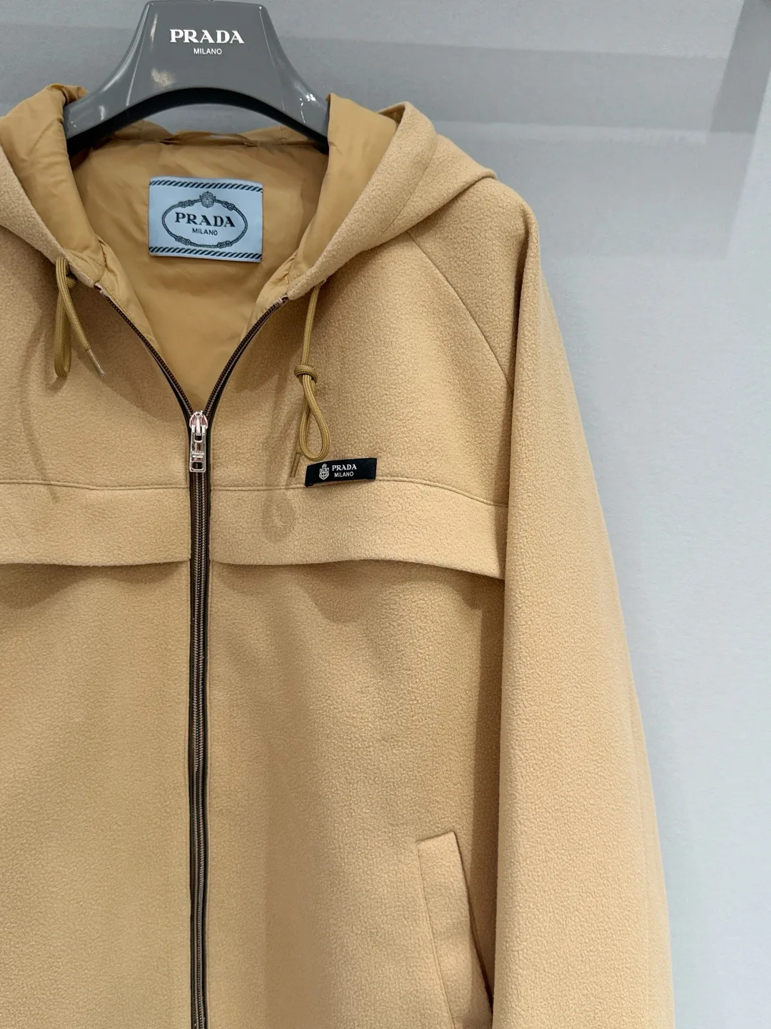 Куртки И Пуховики Женские Prada 1523643