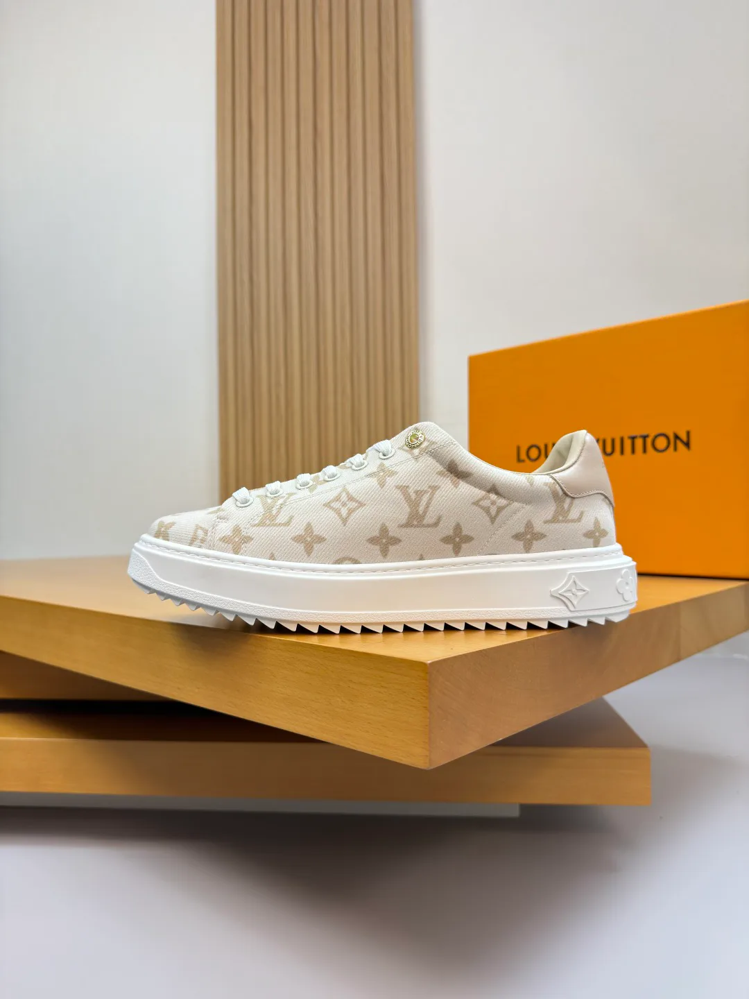 Туфли Женские Louis Vuitton 13194043