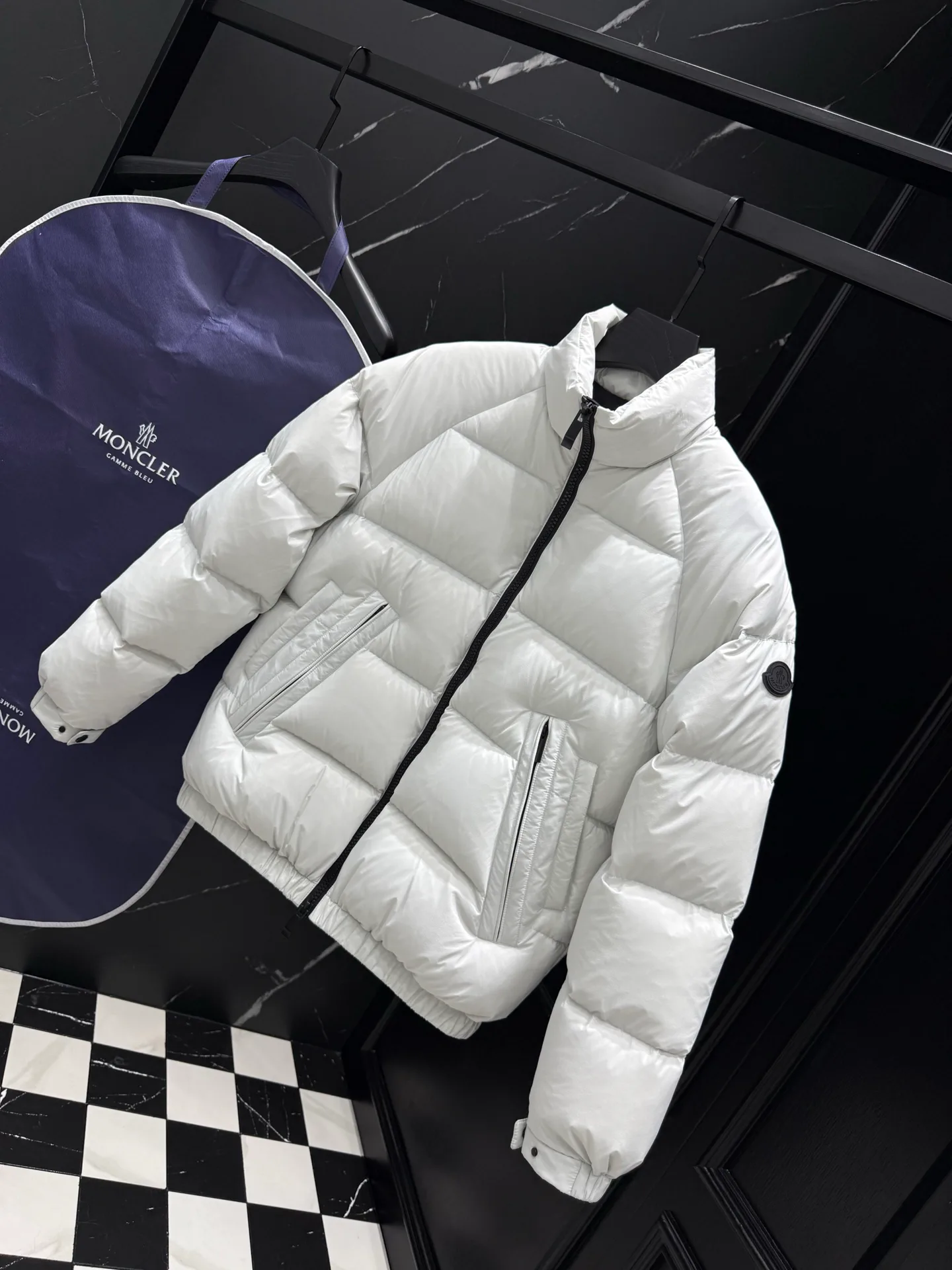 Куртки И Пуховики Мужские Moncler 566455