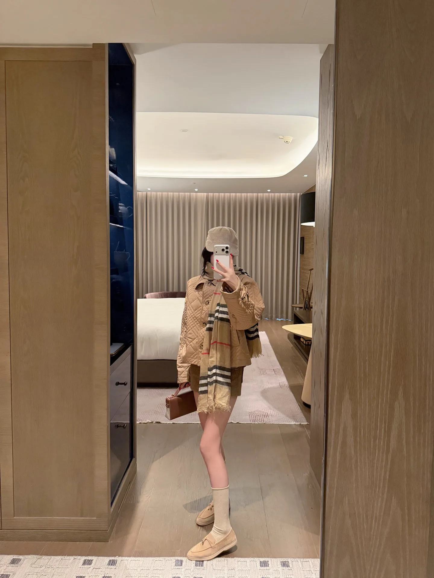 Куртки И Пуховики Женские Burberry 19567171
