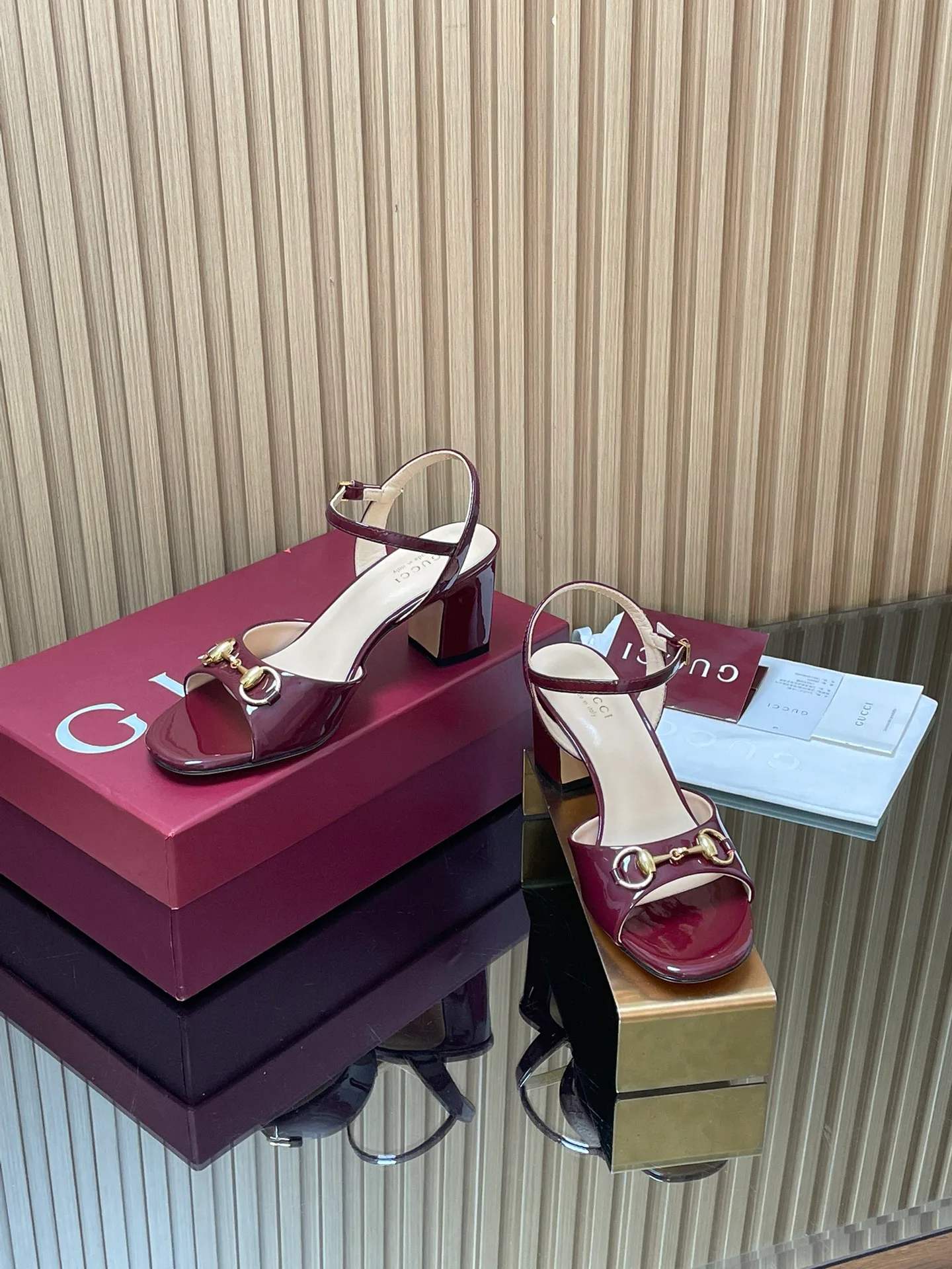 Босоножки Женские Gucci 11616294