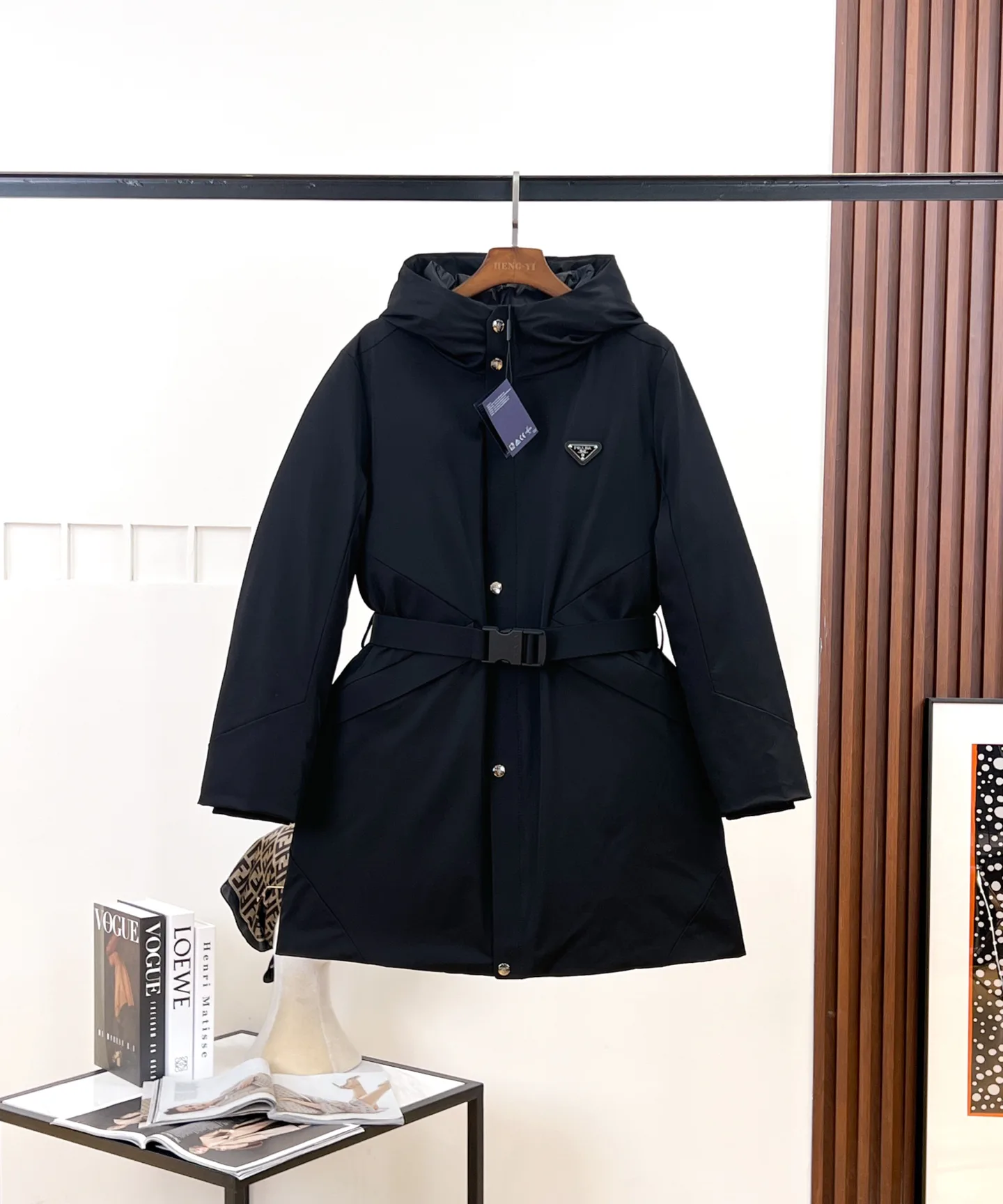 Куртки И Пуховики Женские Prada 18279491