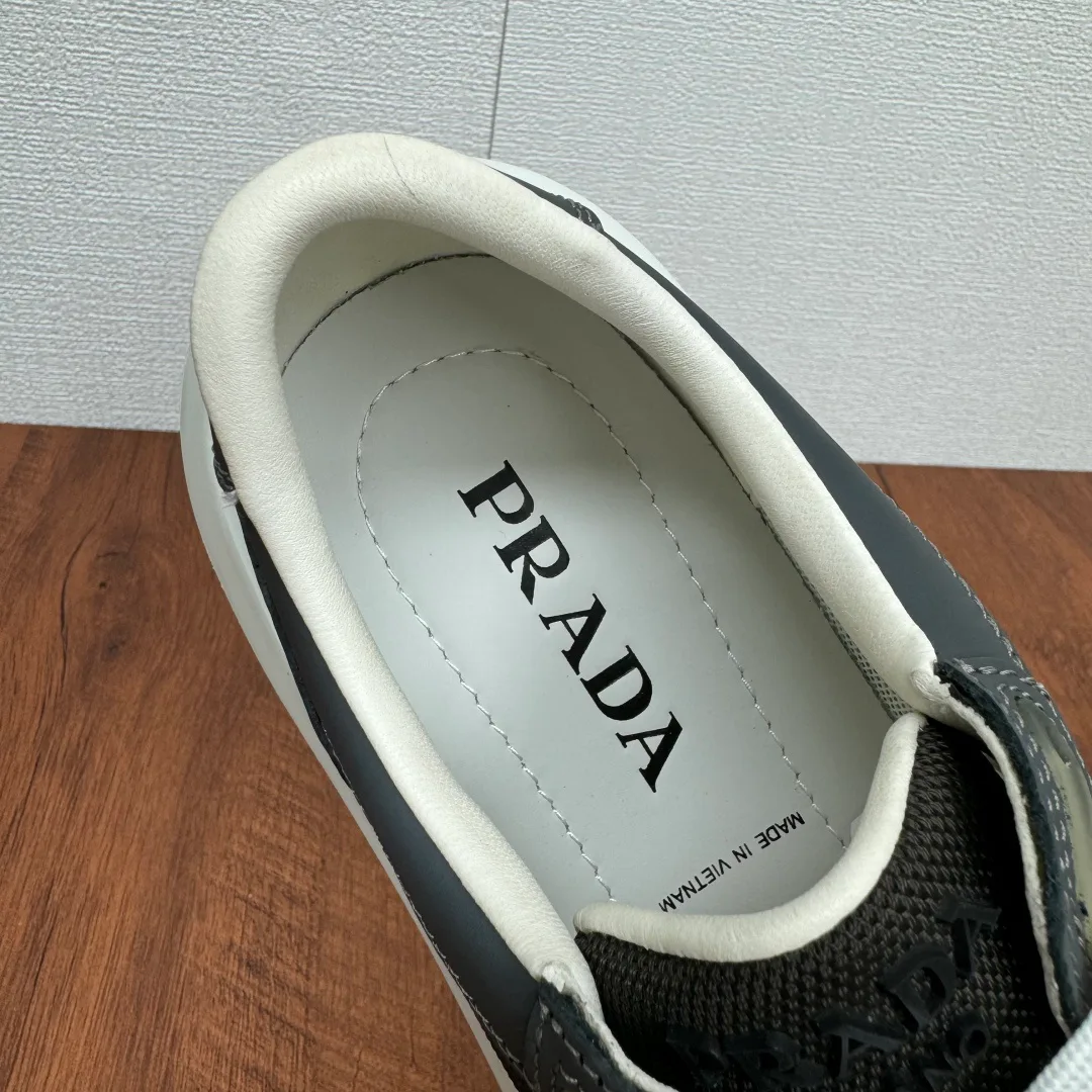 Кроссовки Мужские Prada 11211810