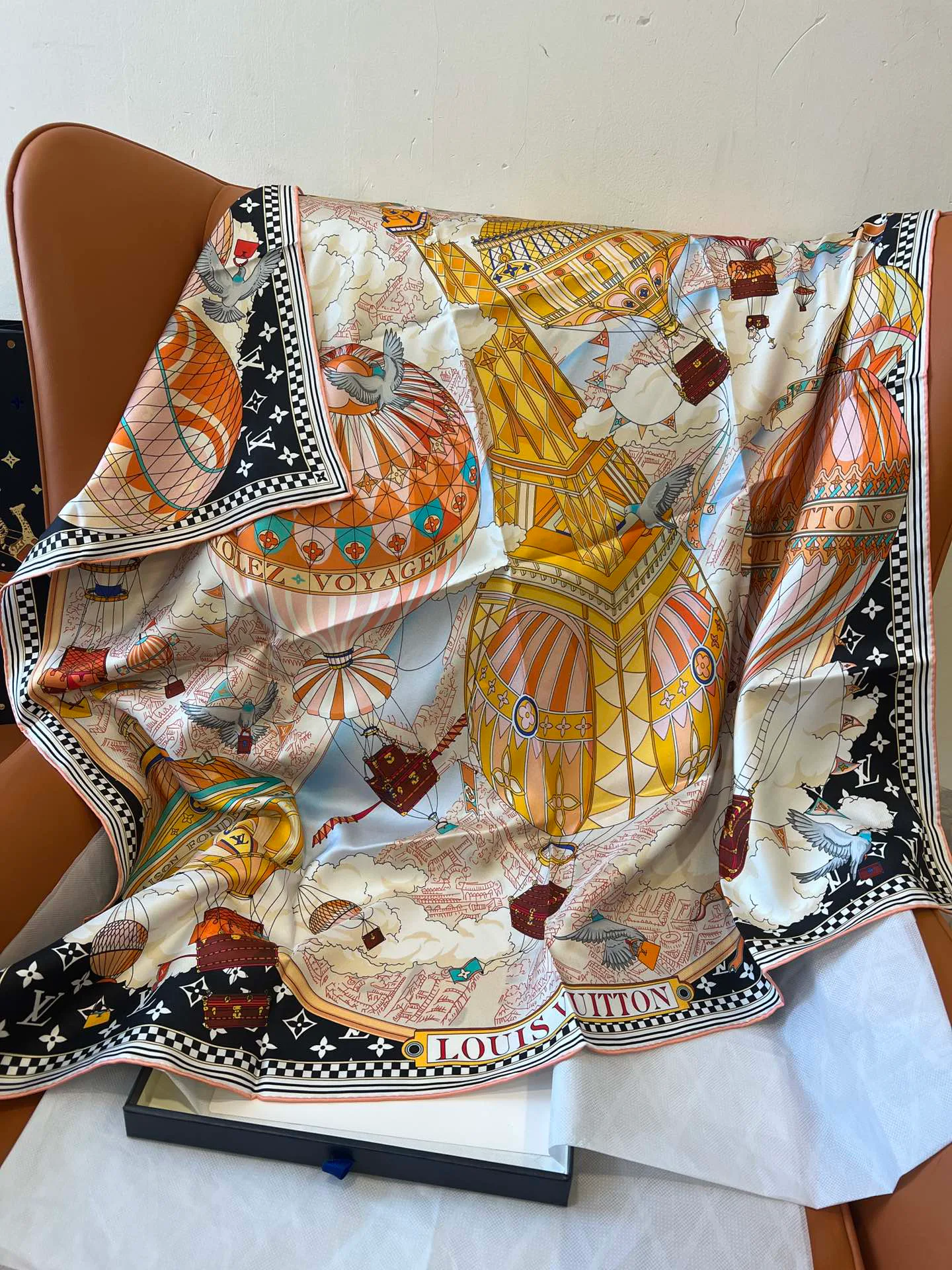 Платки Louis Vuitton 185652